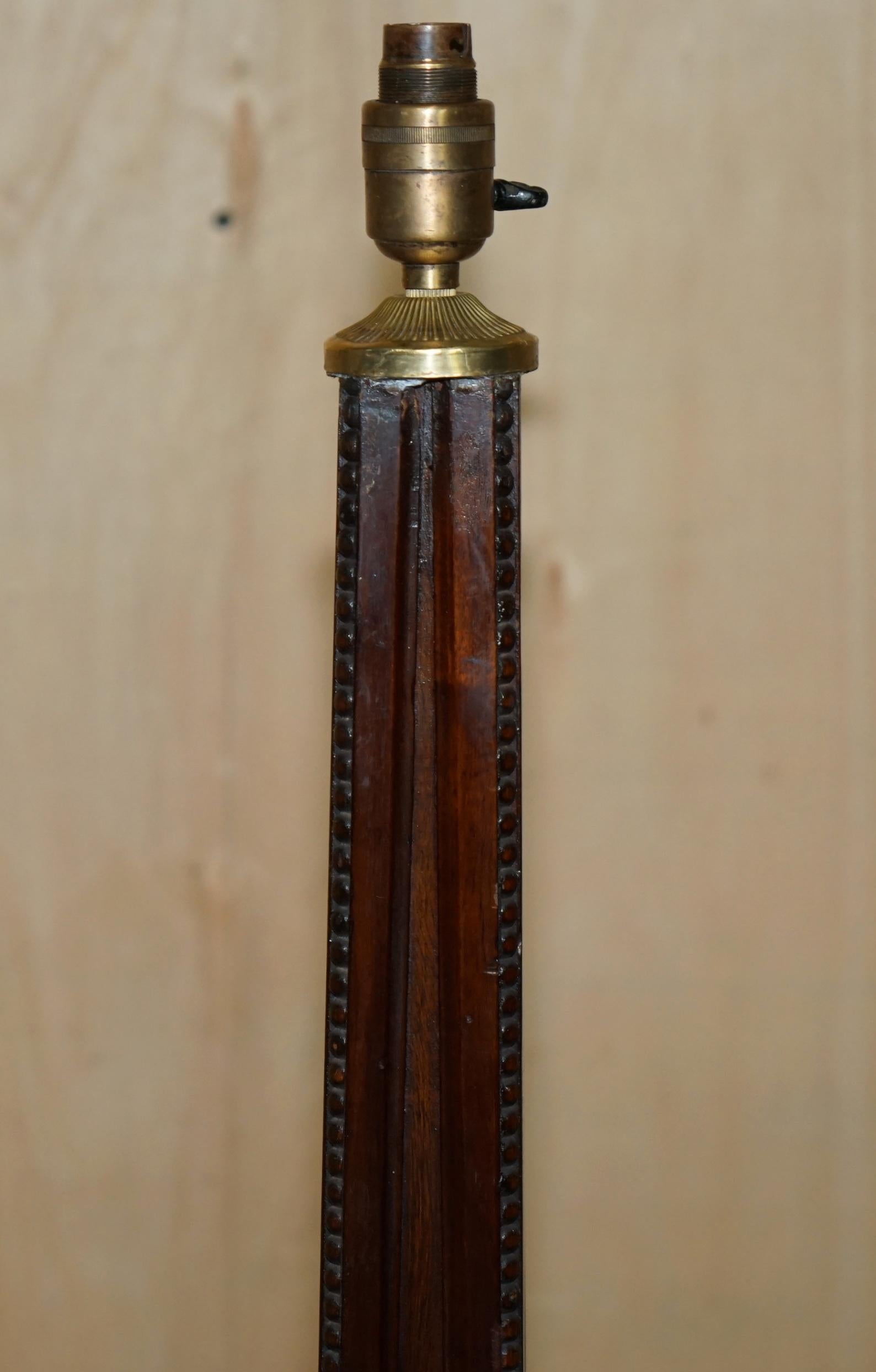 RESTORED ORNATELY CARved ANTiQUE SCOTTISH BOBBIN OAK FLOOR STANDING LAMP im Angebot 1