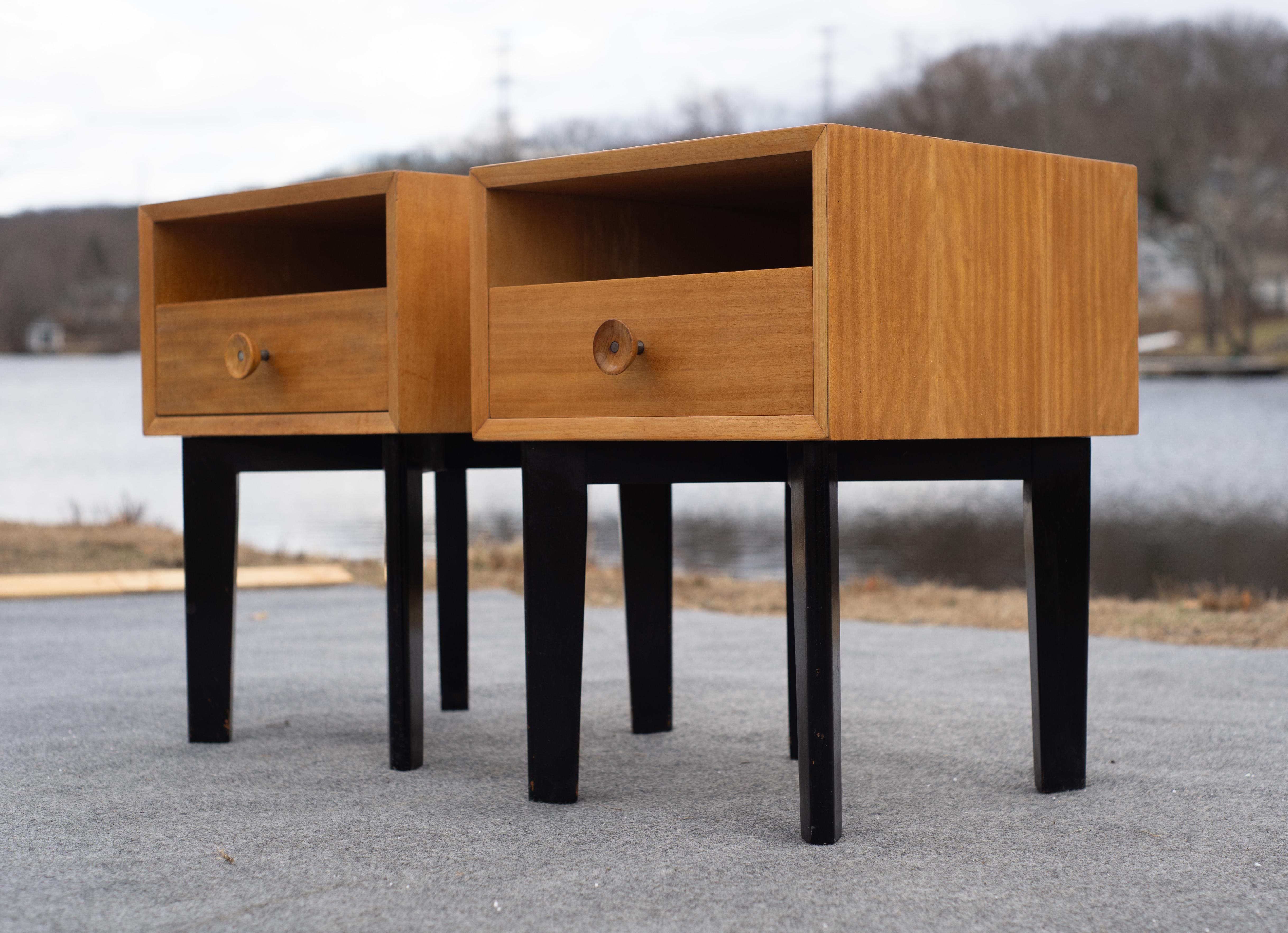 Restored Pair George Nelson for Herman Miller Primavera Basic Series Nightstands In Good Condition In Philadelphia, PA