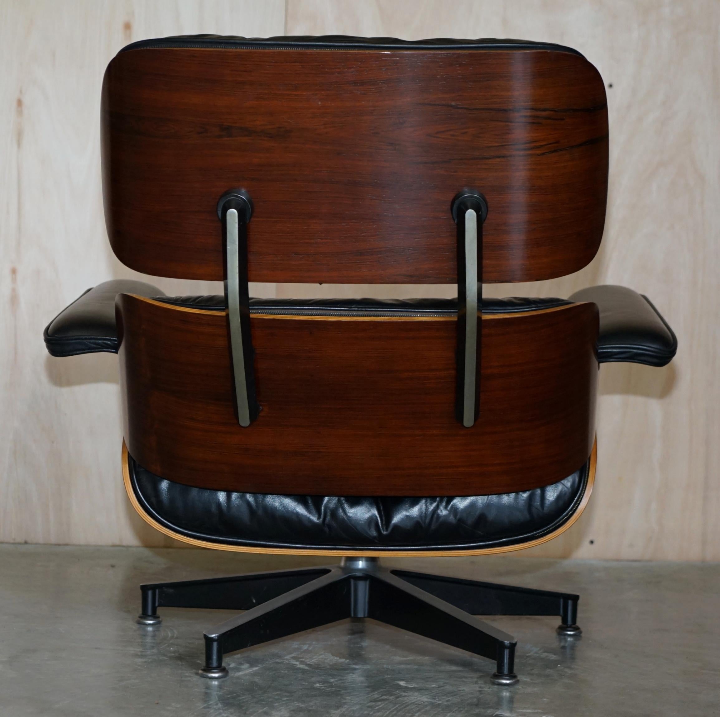 Restored Pair of 1960 Herman Miller No1 Hardwood Eames Lounge Armchairs Ottomans For Sale 2