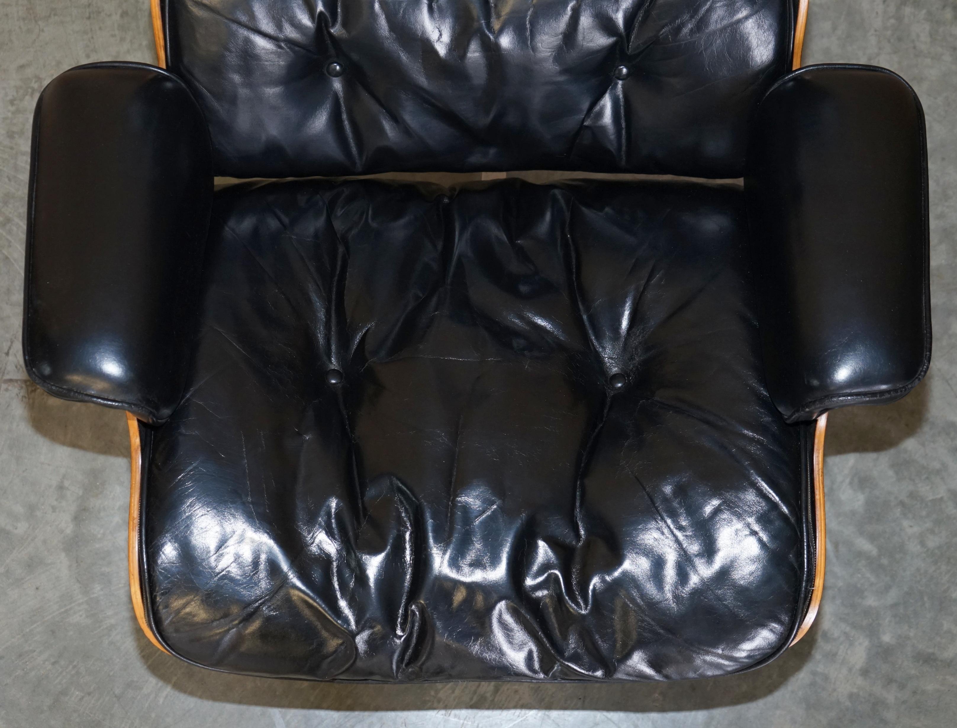 Mid-20th Century Restored Pair of 1960 Herman Miller No1 Hardwood Eames Lounge Armchairs Ottomans For Sale