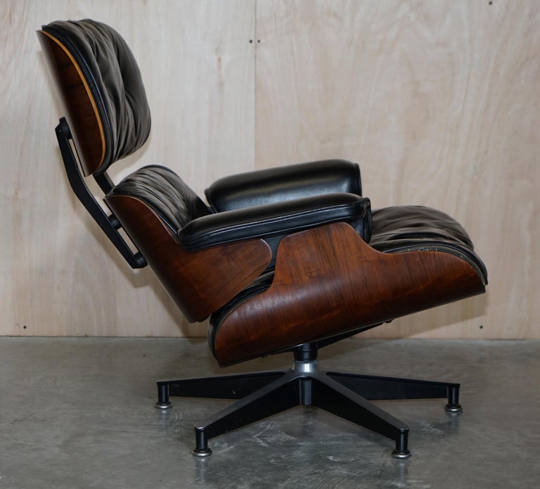 Restored Pair of 1960 Herman Miller No1 Hardwood Eames Lounge Armchairs Ottomans For Sale 1