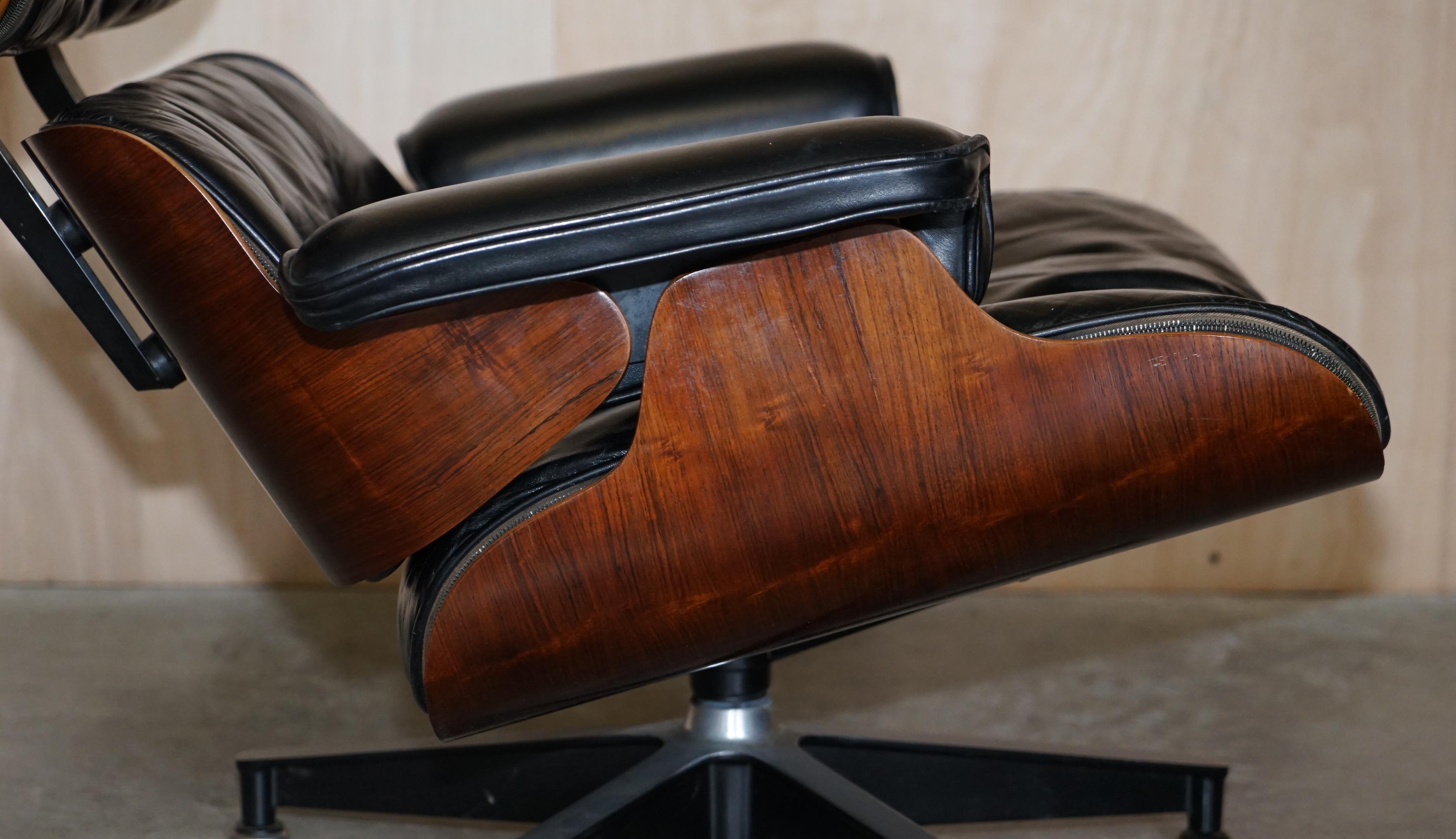 Restored Pair of 1960 Herman Miller No1 Hardwood Eames Lounge Armchairs Ottomans For Sale 1