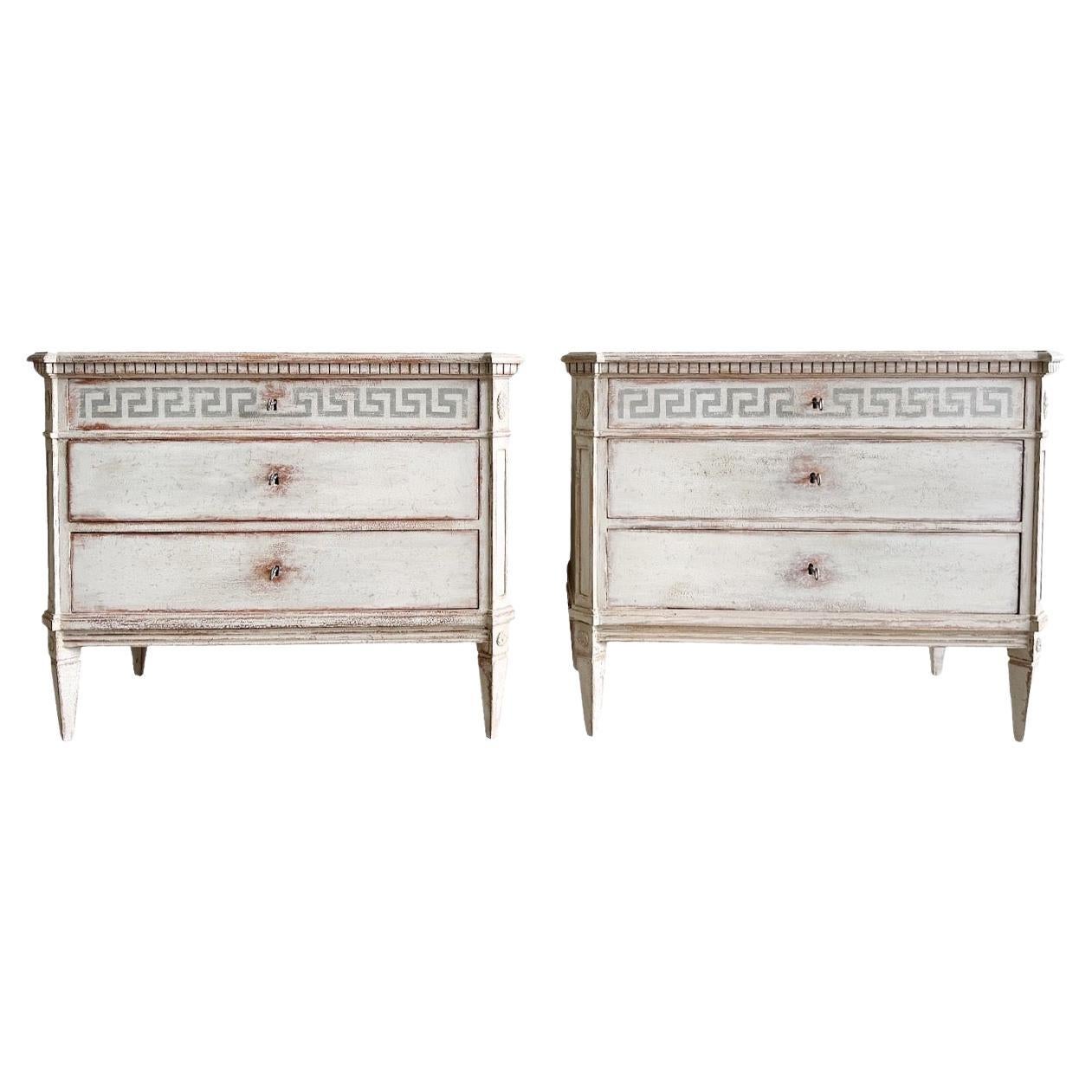 Restored Pair of 20th Century Swedish Gustavian Pinewood Commodes For Sale