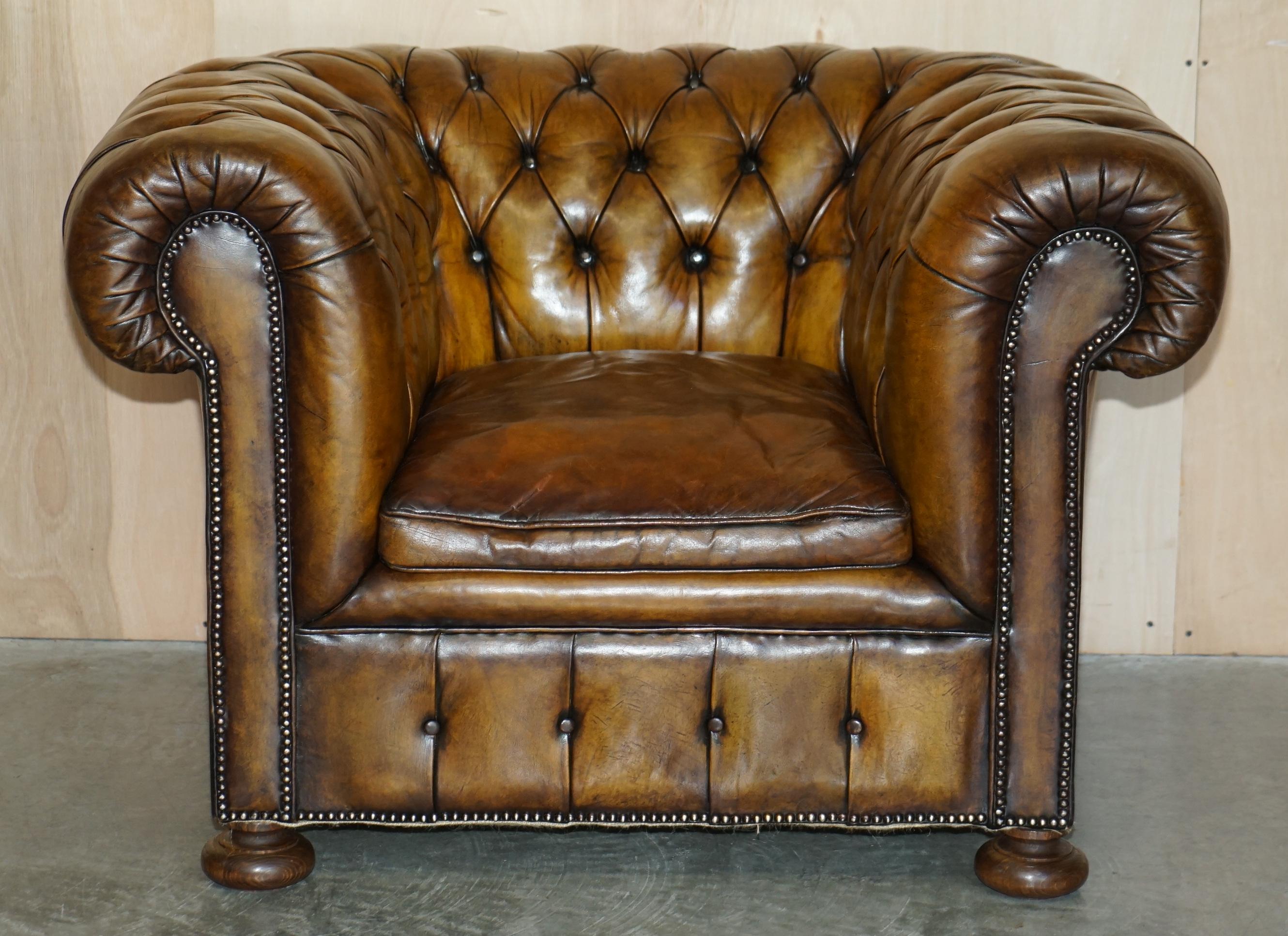 Restored Pair of circa 1900 Hand Dyed Aged Brown Leather Chesterfield Armchairs 11
