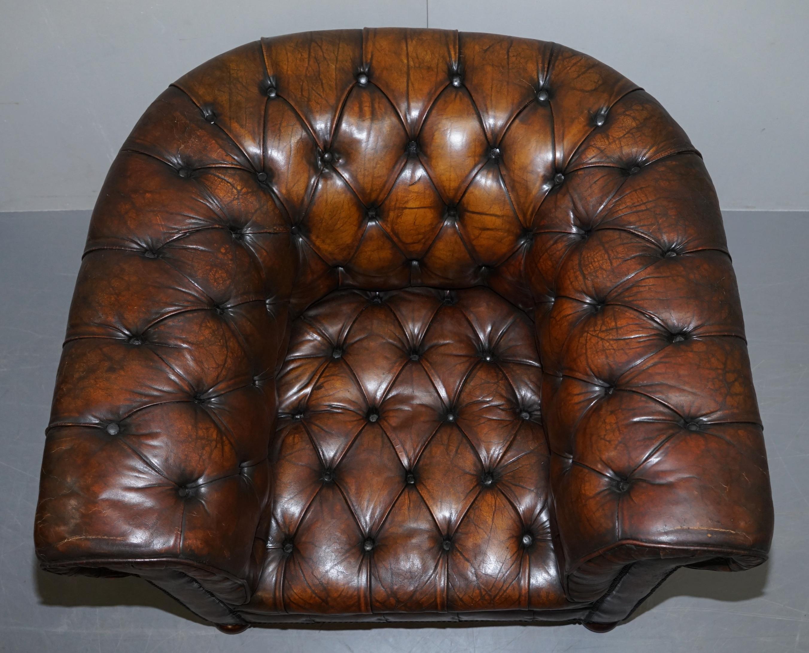 English Restored Pair of circa 1900 Hand Dyed Cigar Brown Leather Chesterfield Armchairs