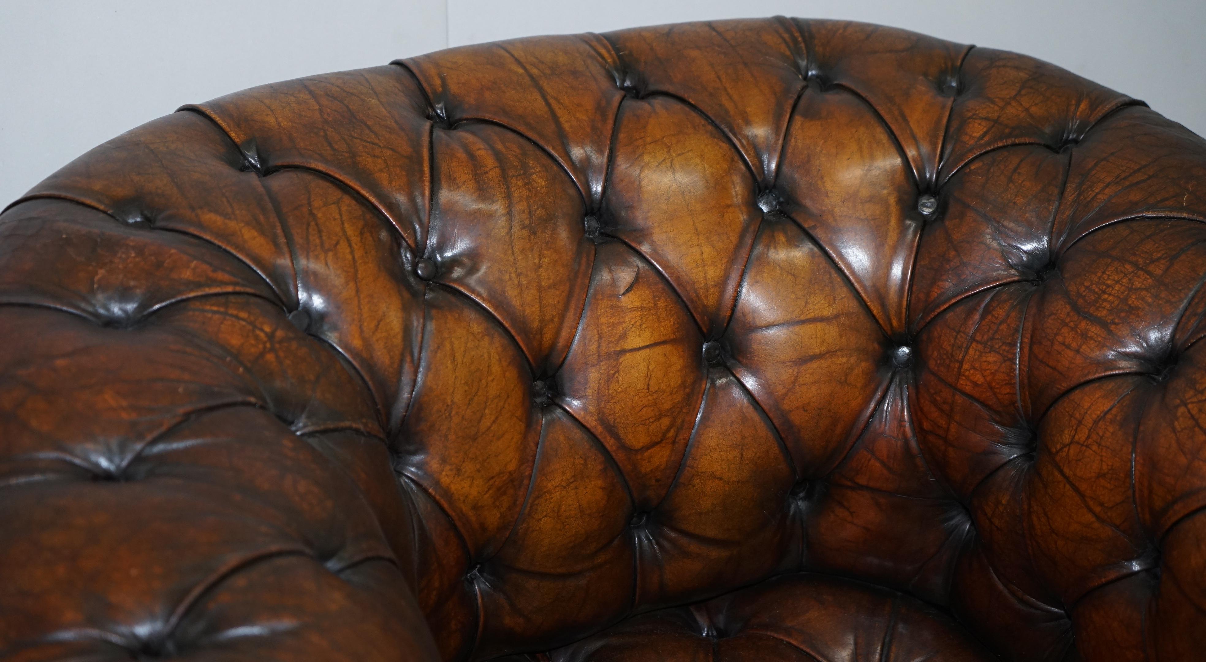 Early 20th Century Restored Pair of circa 1900 Hand Dyed Cigar Brown Leather Chesterfield Armchairs