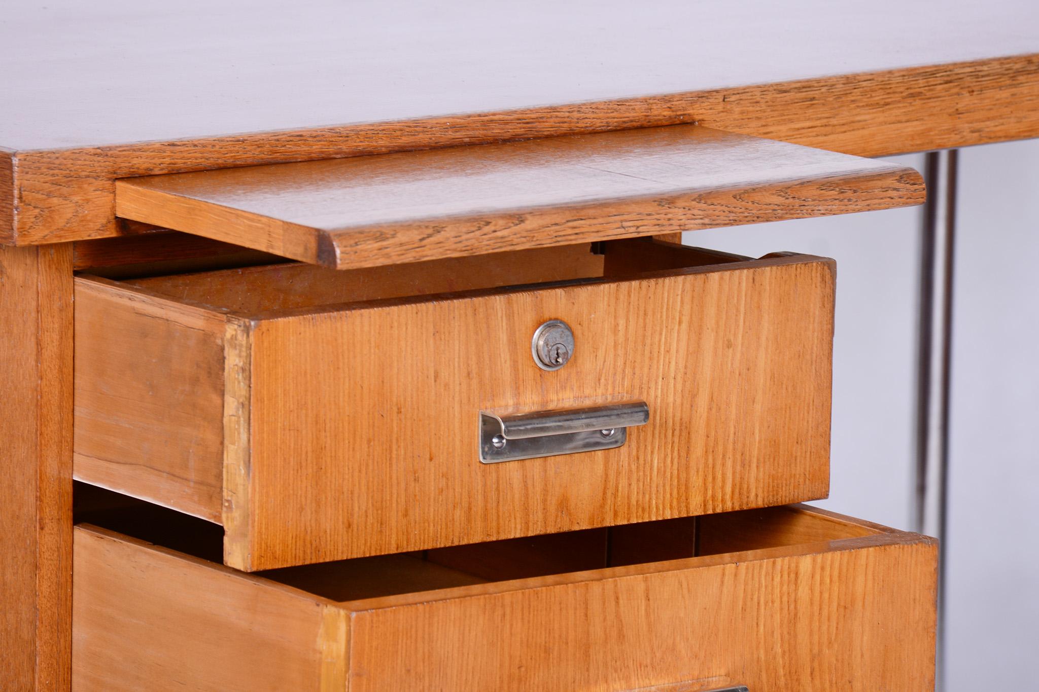 Mid-20th Century Restored Pair of Oak Writing Desks, Hynek Gottwald, Chrome, Czechia, 1930s For Sale