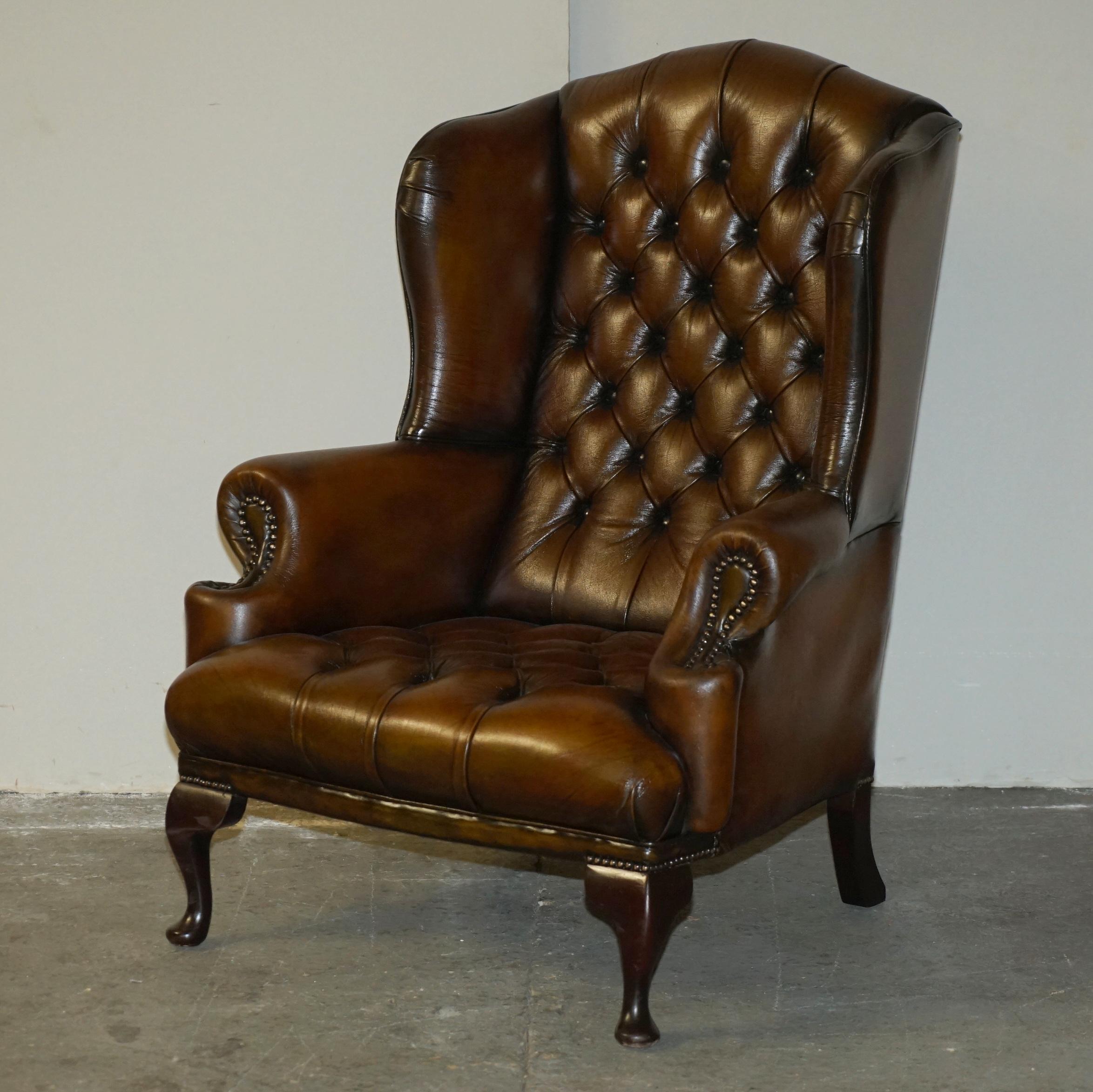 RESTORED PAIR OF WiLLIAM MORRIS BROWN LEATHER CHESTERFIELD WINGBACK ARMCHAIRS 8