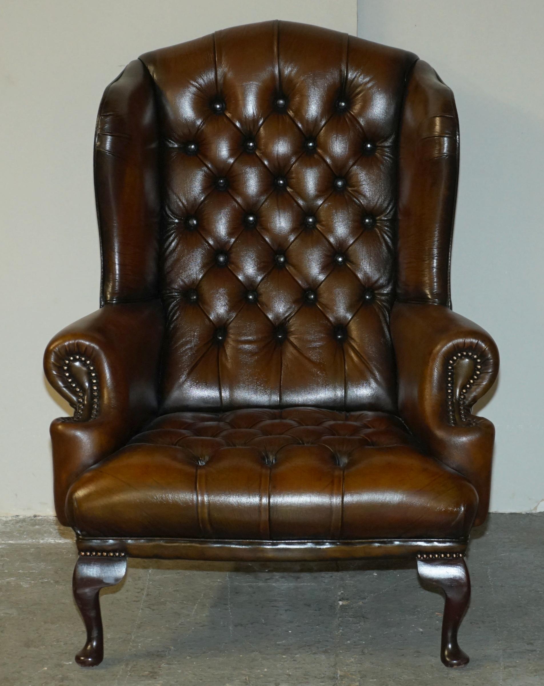 RESTORED PAIR OF WiLLIAM MORRIS BROWN LEATHER CHESTERFIELD WINGBACK ARMCHAIRS 9