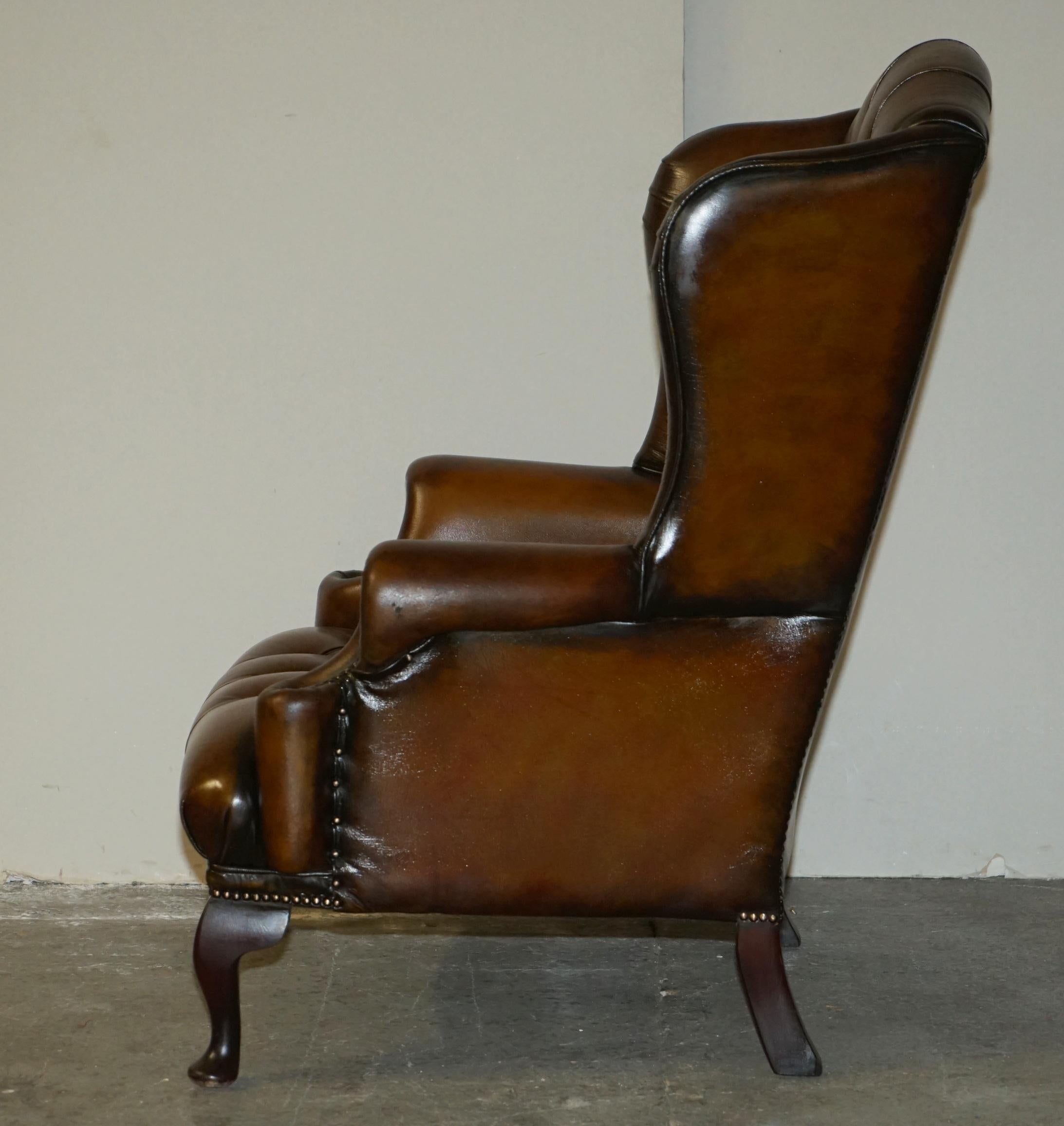 RESTORED PAIR OF WiLLIAM MORRIS BROWN LEATHER CHESTERFIELD WINGBACK ARMCHAIRS 12