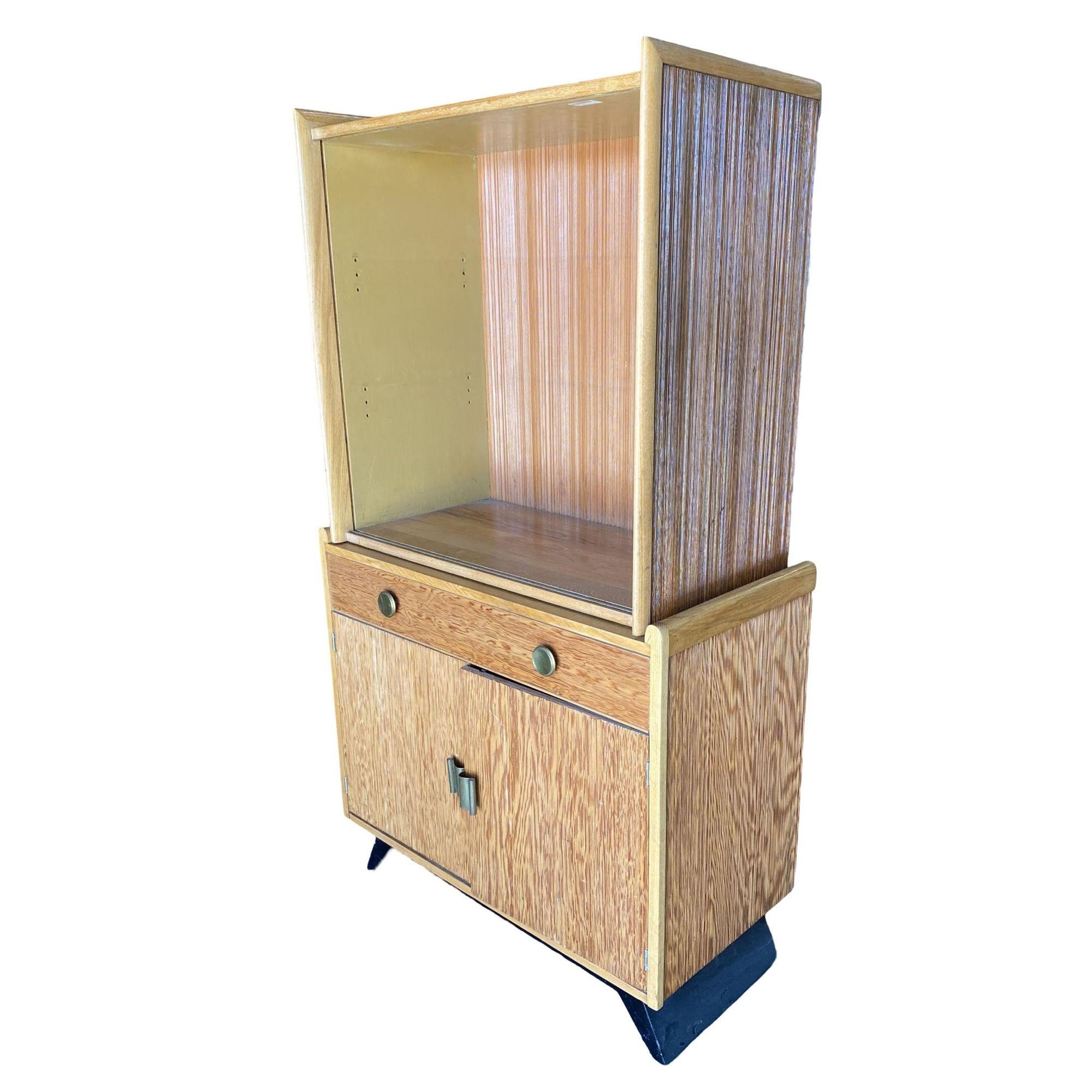 Mid-Century Modern Restored Paul Frankl Combed Wood Sliding Glass Display Cabinet for Brown Saltman For Sale