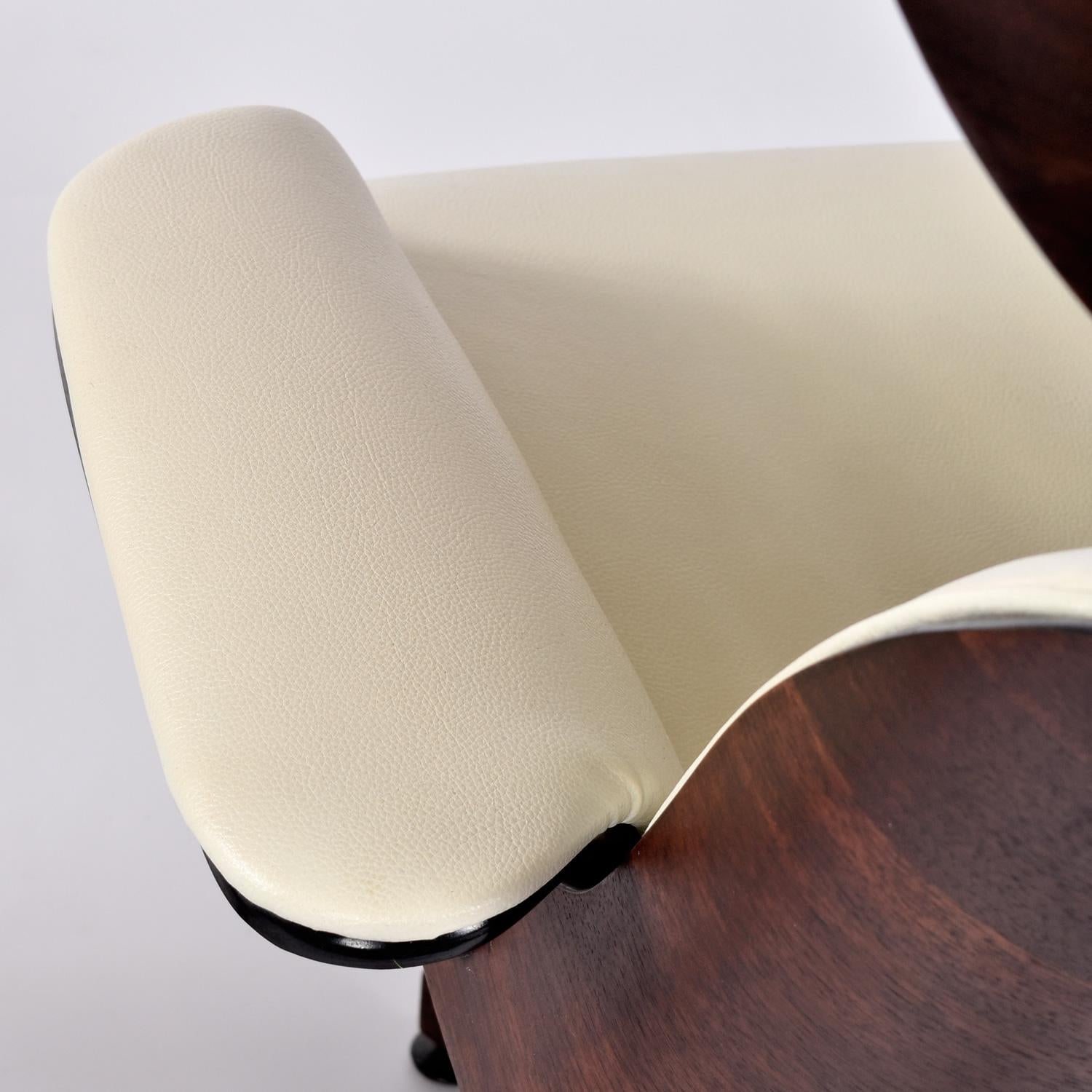 Restored Plycraft Ivory Leather Walnut George Mulhauser Mr. Chair & Ottoman 6
