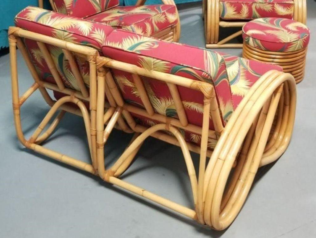 A living room set of a 3-strand 3/4 pretzel arm rattan sectional 3 seater sofa and 3 pieces, and a sectional settee loveseat with 2 seats and 2 pieces.

1950, United States

Couch: 32