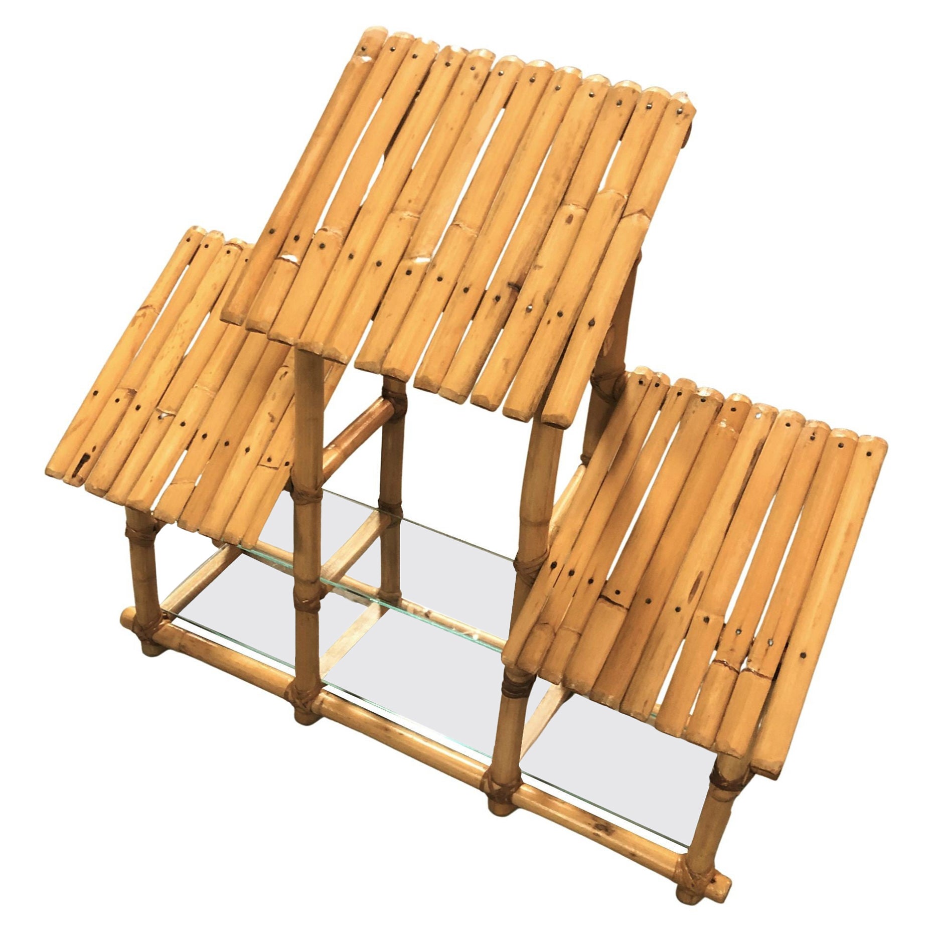 Restauriertes Wandregal aus Rattan und Bambus mit 3 Ebenen