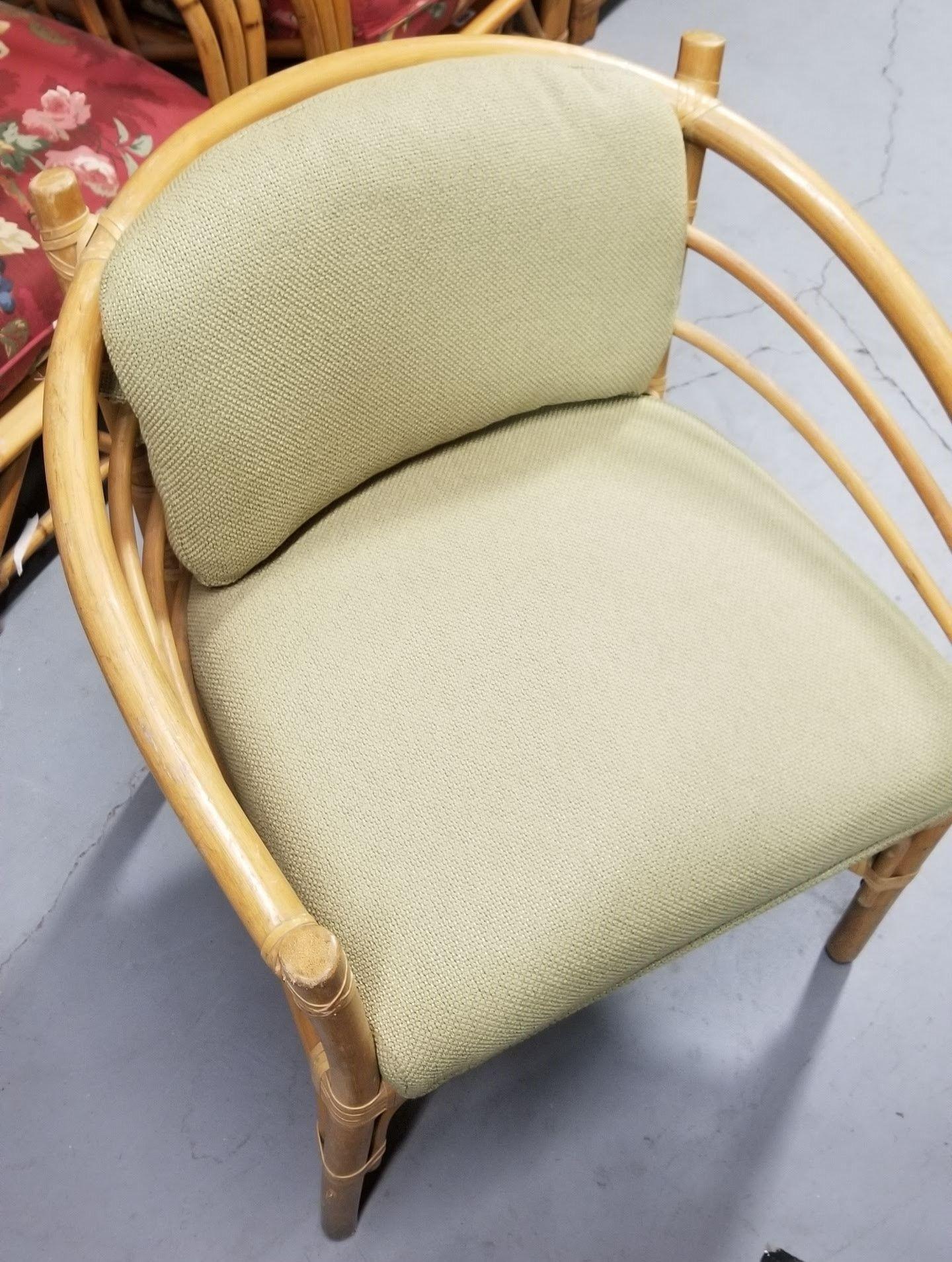 Restaurierte Rattan Barrel Back Dining Chair Sessel W / Skeleton Arms - Pair (Mitte des 20. Jahrhunderts) im Angebot