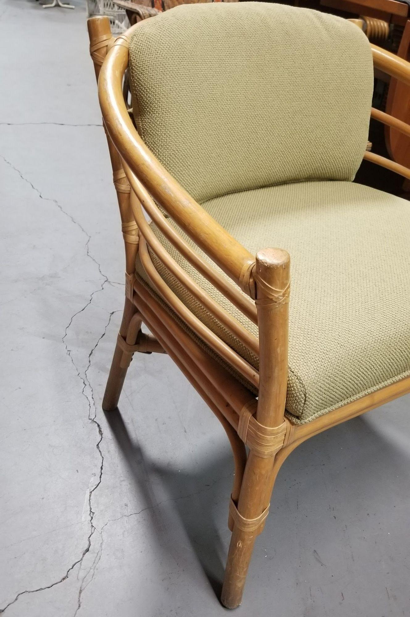Restaurierte Rattan Barrel Back Dining Chair Sessel W / Skeleton Arms - Pair im Angebot 4