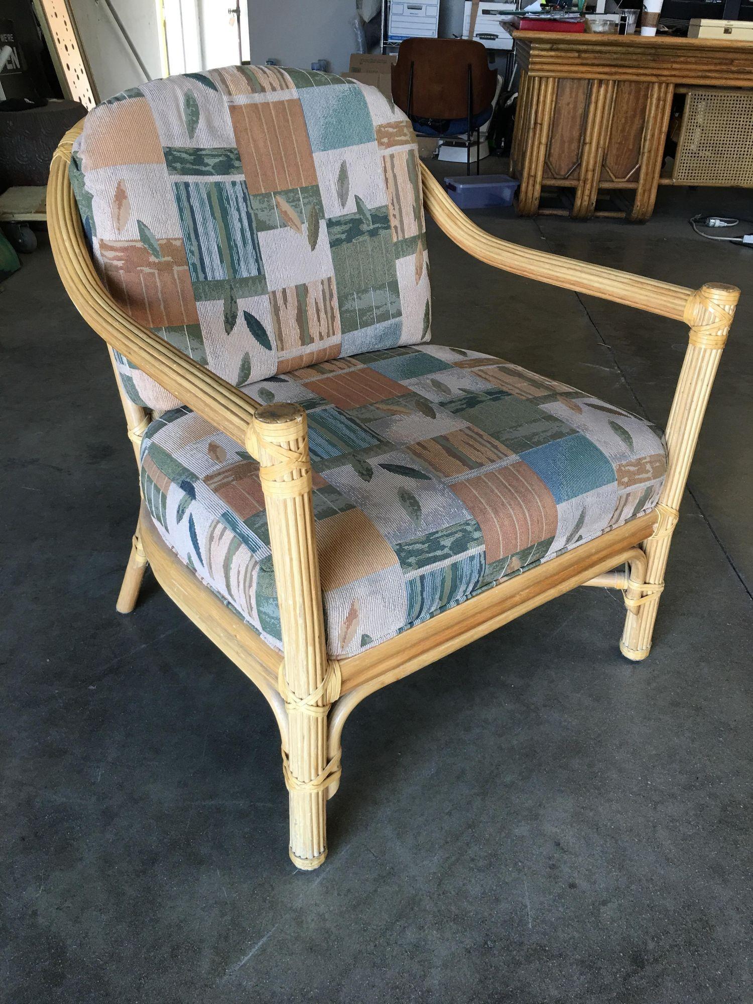 Chaise de salle à manger en rotin restaurée avec dossier en forme de X par Shelby Williams, lot de 10 Excellent état - En vente à Van Nuys, CA