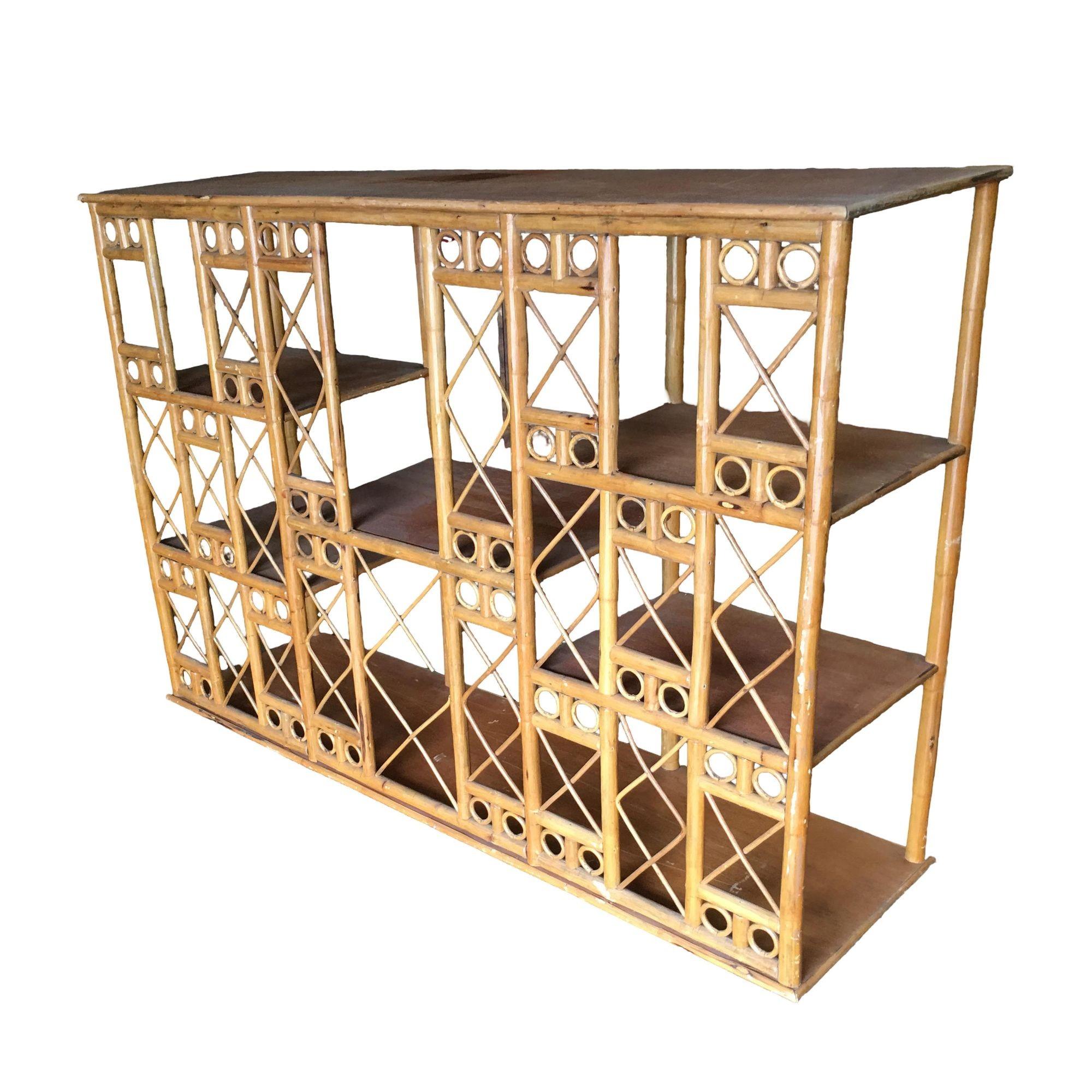 Américain Étagère murale à sept niveaux en rotin restaurée Tic-Tac-Toe Display en vente