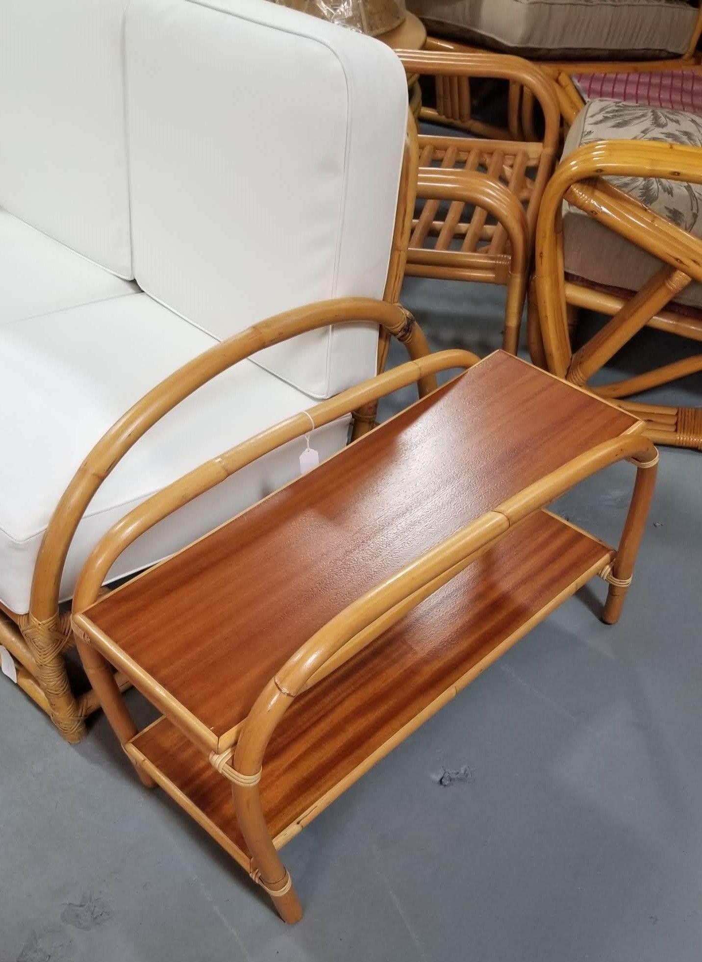 Ensemble de salon canapé et chaise longue en rotin restauré à un brin demi-lune en vente 4