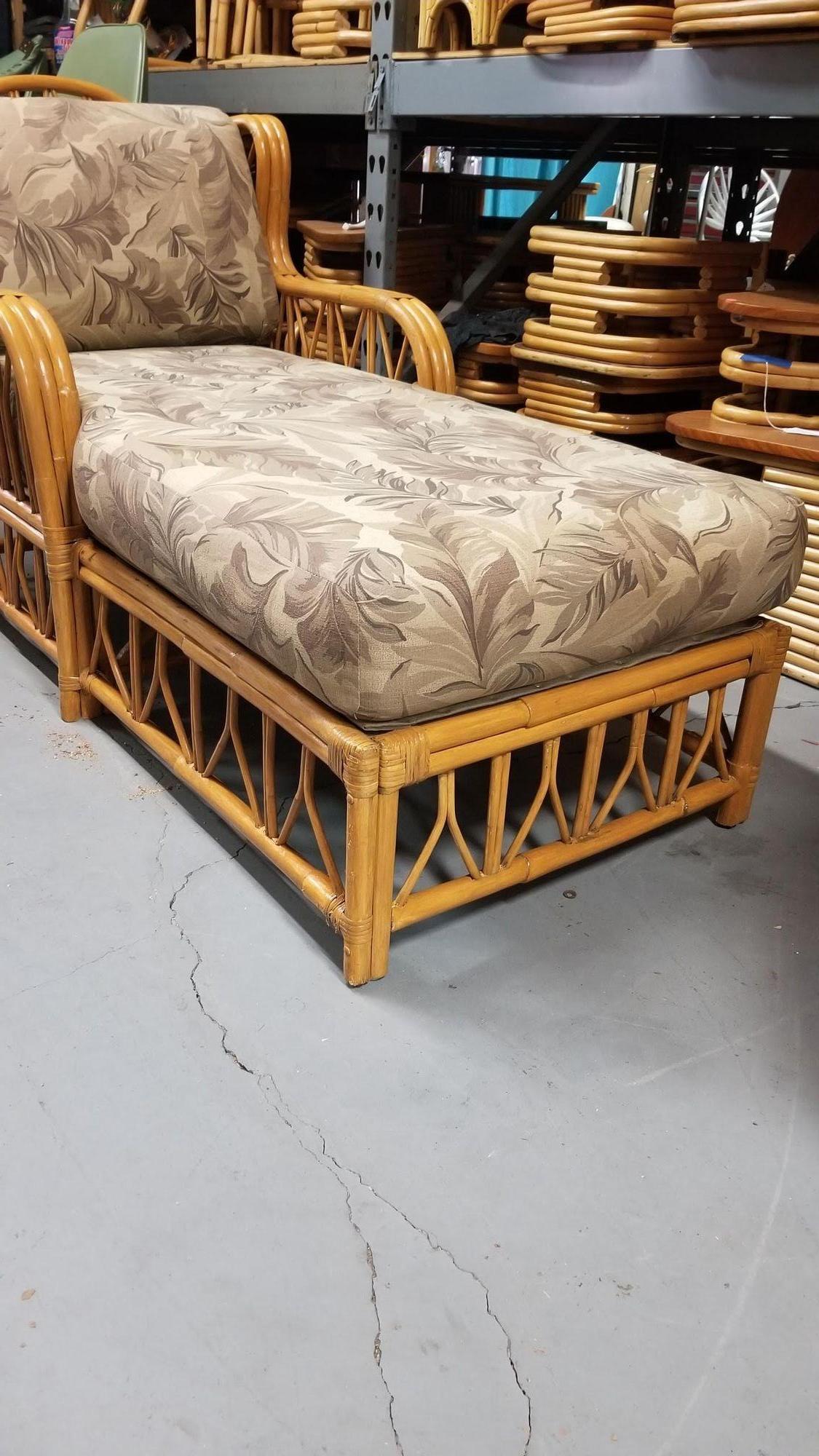 Restored Rattan Three-Strand Arms Chaise Lounge with Reed Rattan Sides In Excellent Condition For Sale In Van Nuys, CA