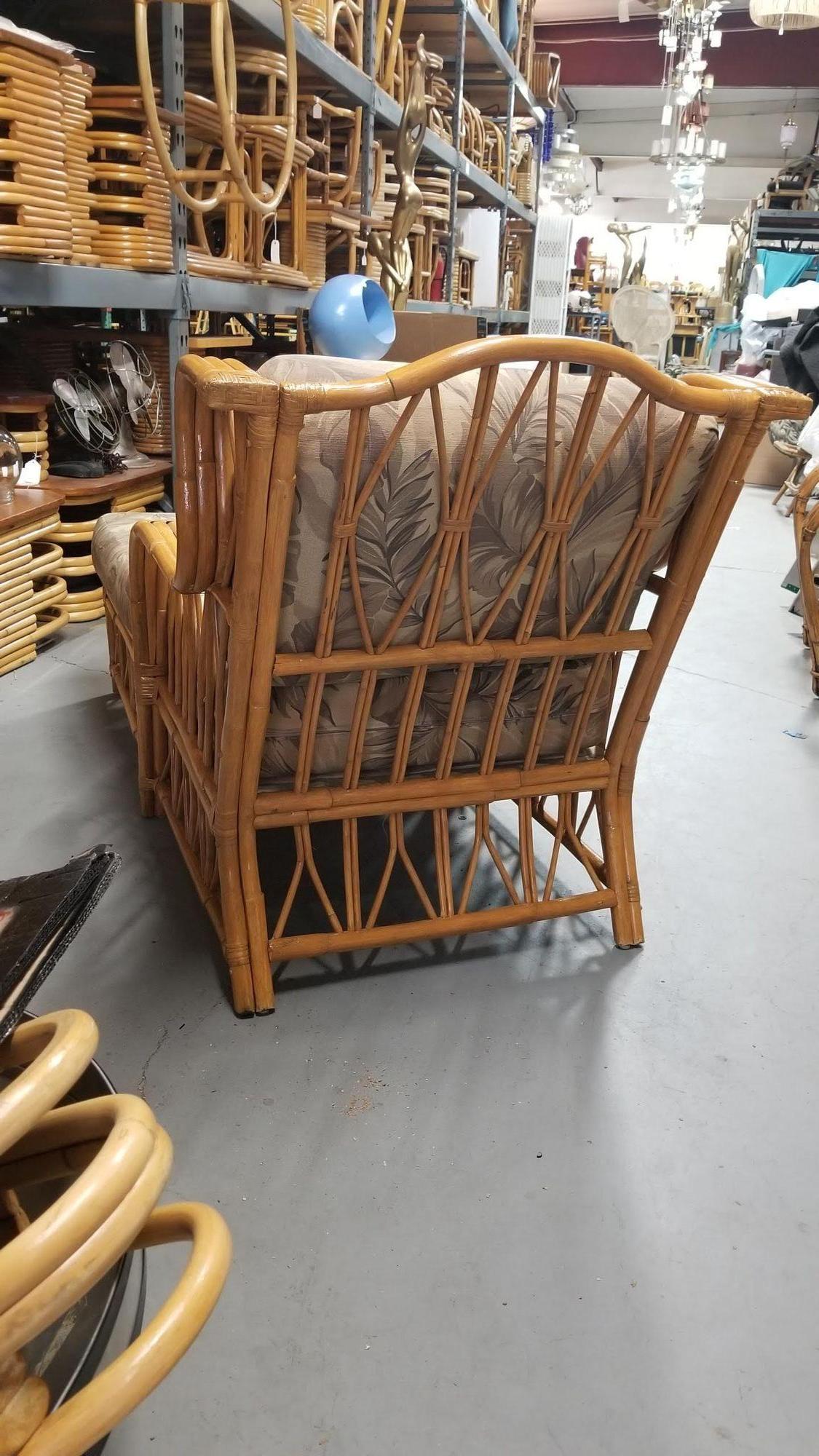 Mid-20th Century Restored Rattan Three-Strand Arms Chaise Lounge with Reed Rattan Sides For Sale
