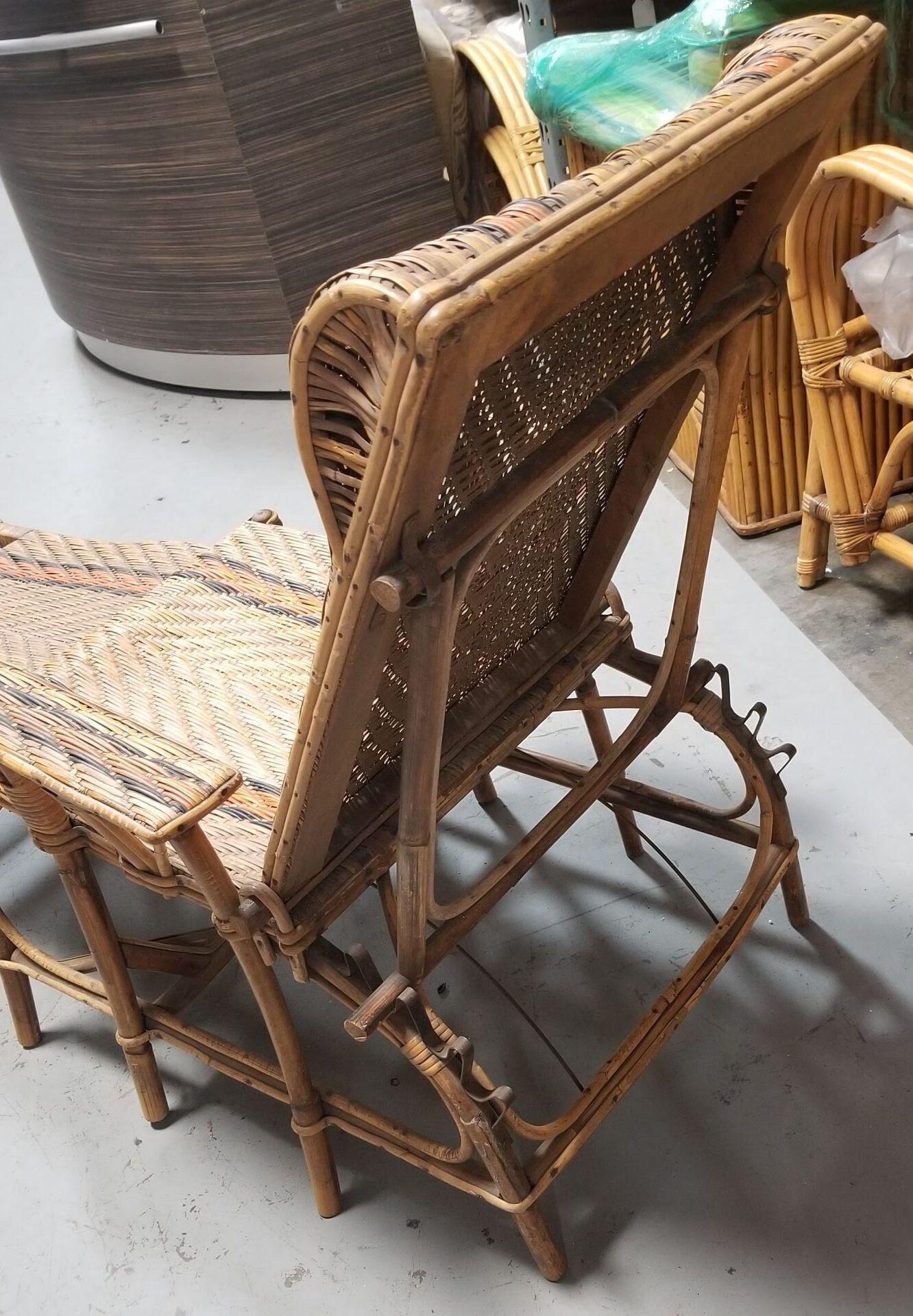 Restaurierte verstellbare Chaiselongue aus Rattan und Korbweide im französischen Art déco-Stil 4