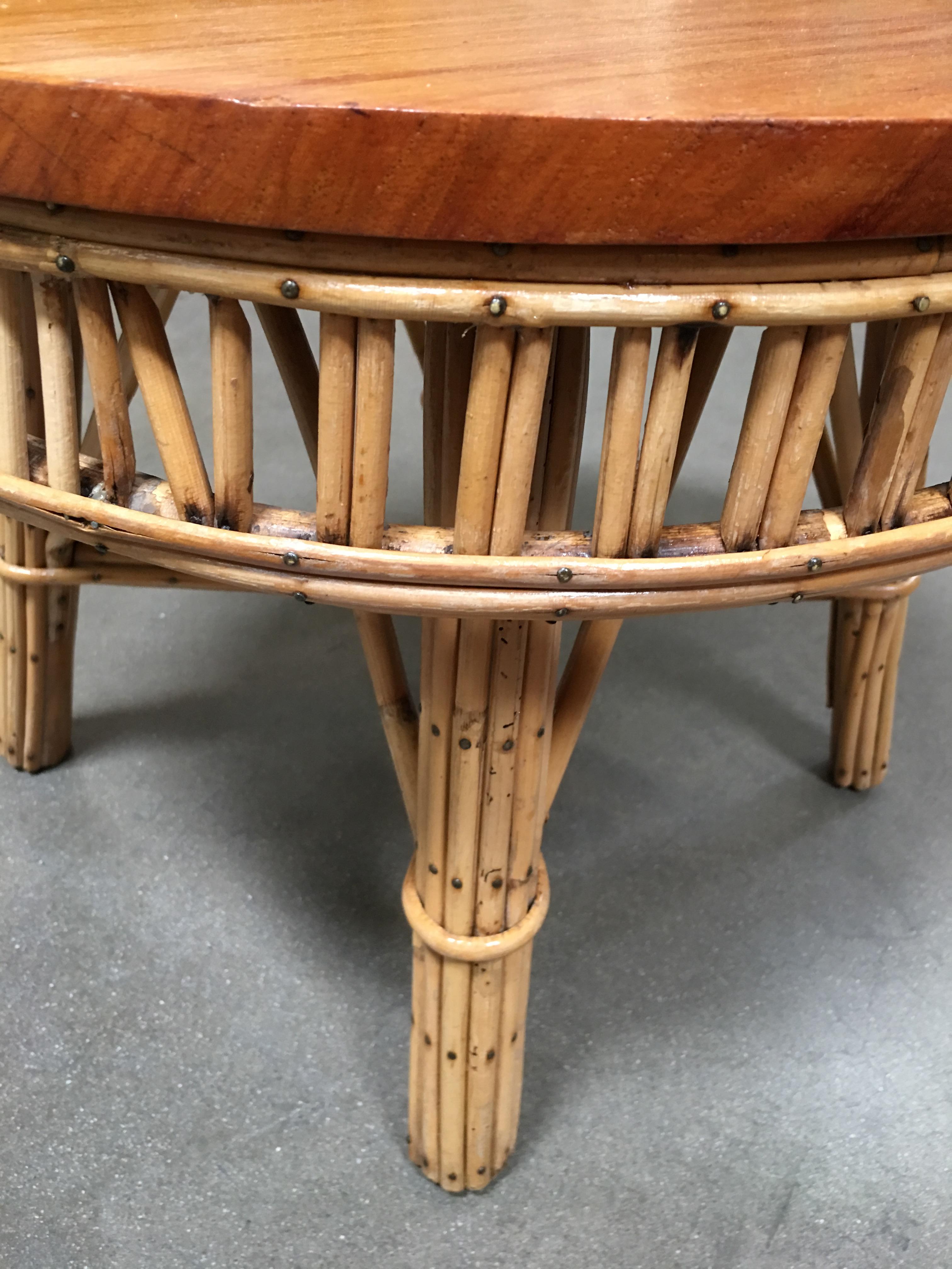 Restored Round Stick Rattan Coffee Table with Mahogany Top In Excellent Condition In Van Nuys, CA