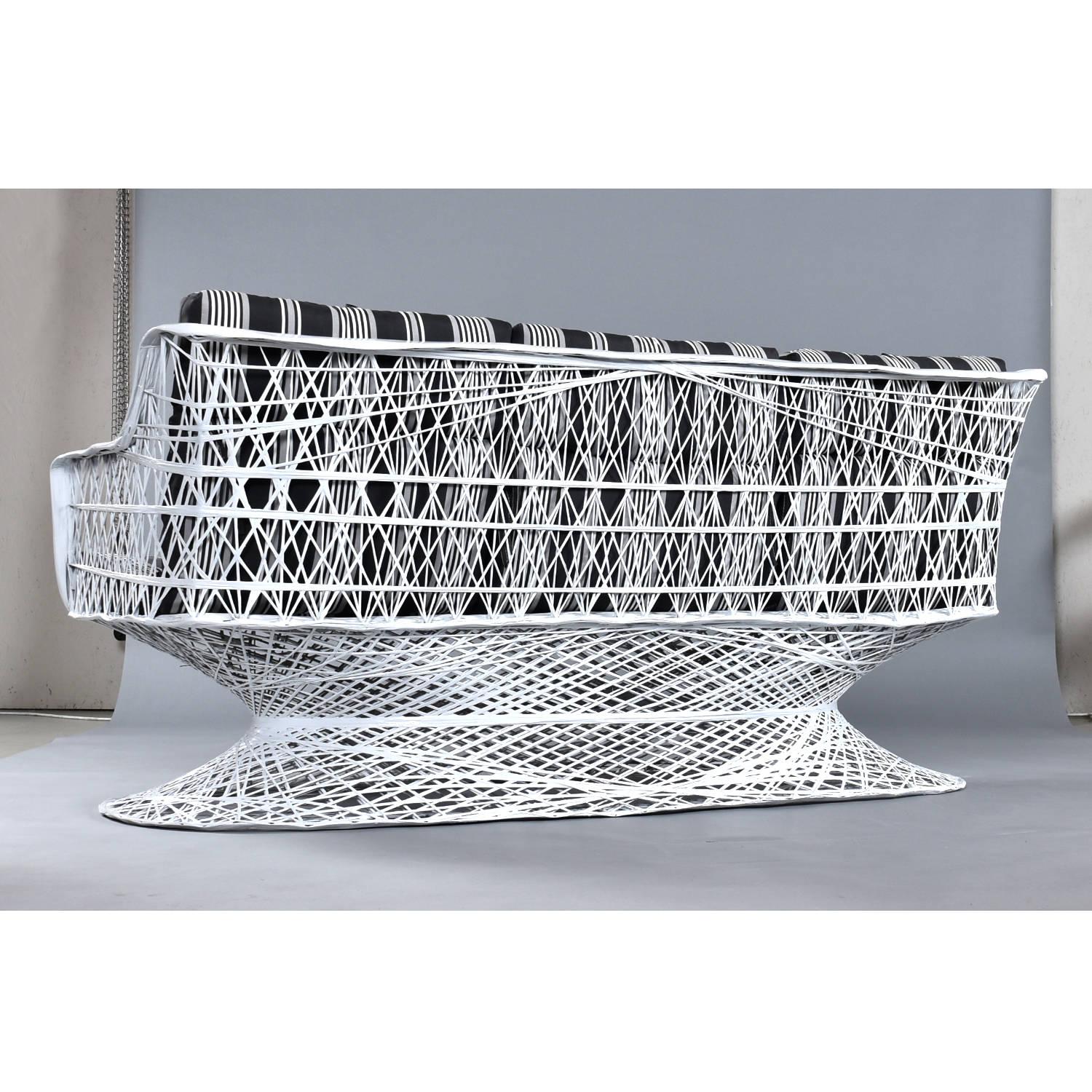 Mid-Century Modern Canapé d'extérieur vintage Russell Woodard restauré en fibre de verre filée en vente