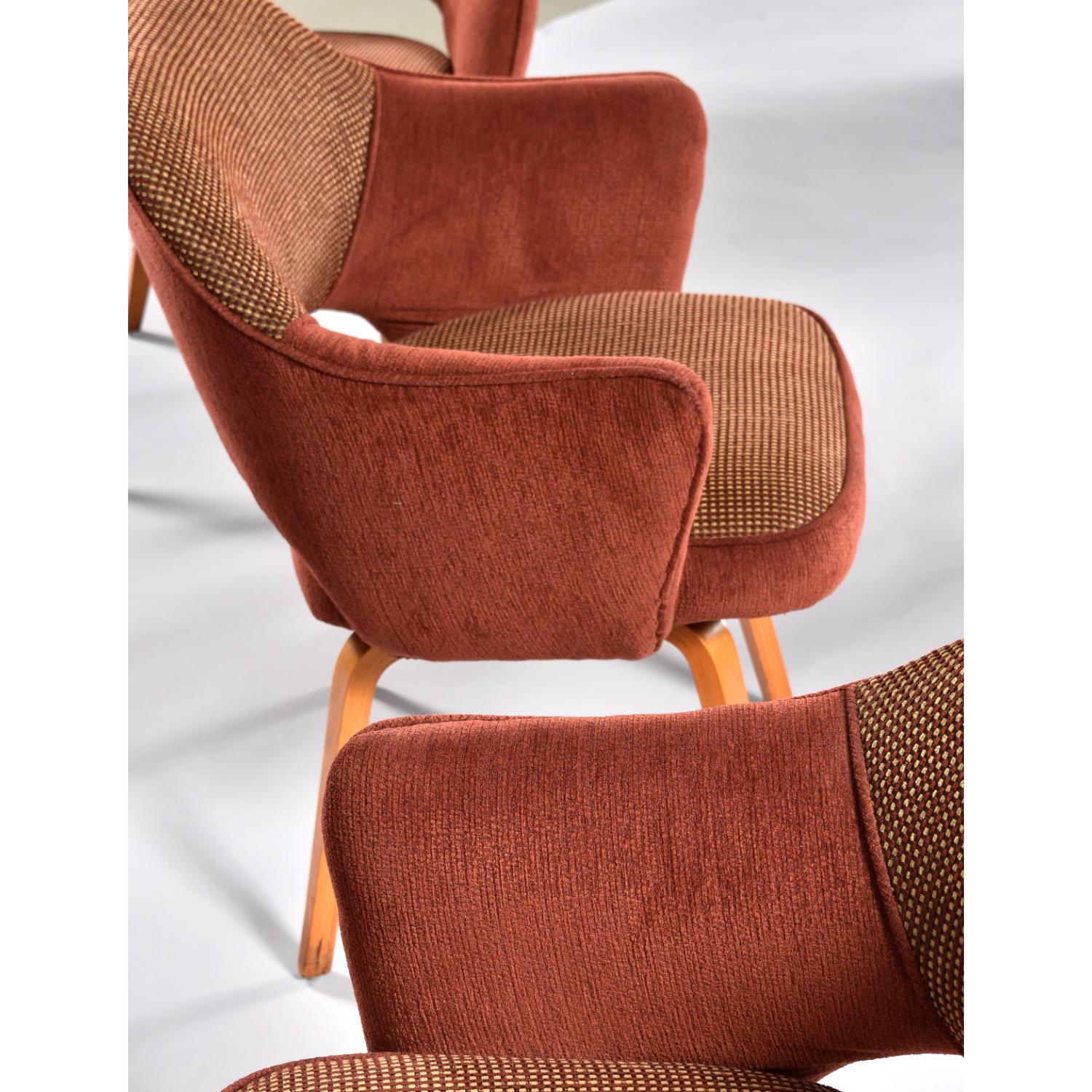Restored Set of (8) Saarinen for Knoll Executive Armchairs with Wood Legs For Sale 9