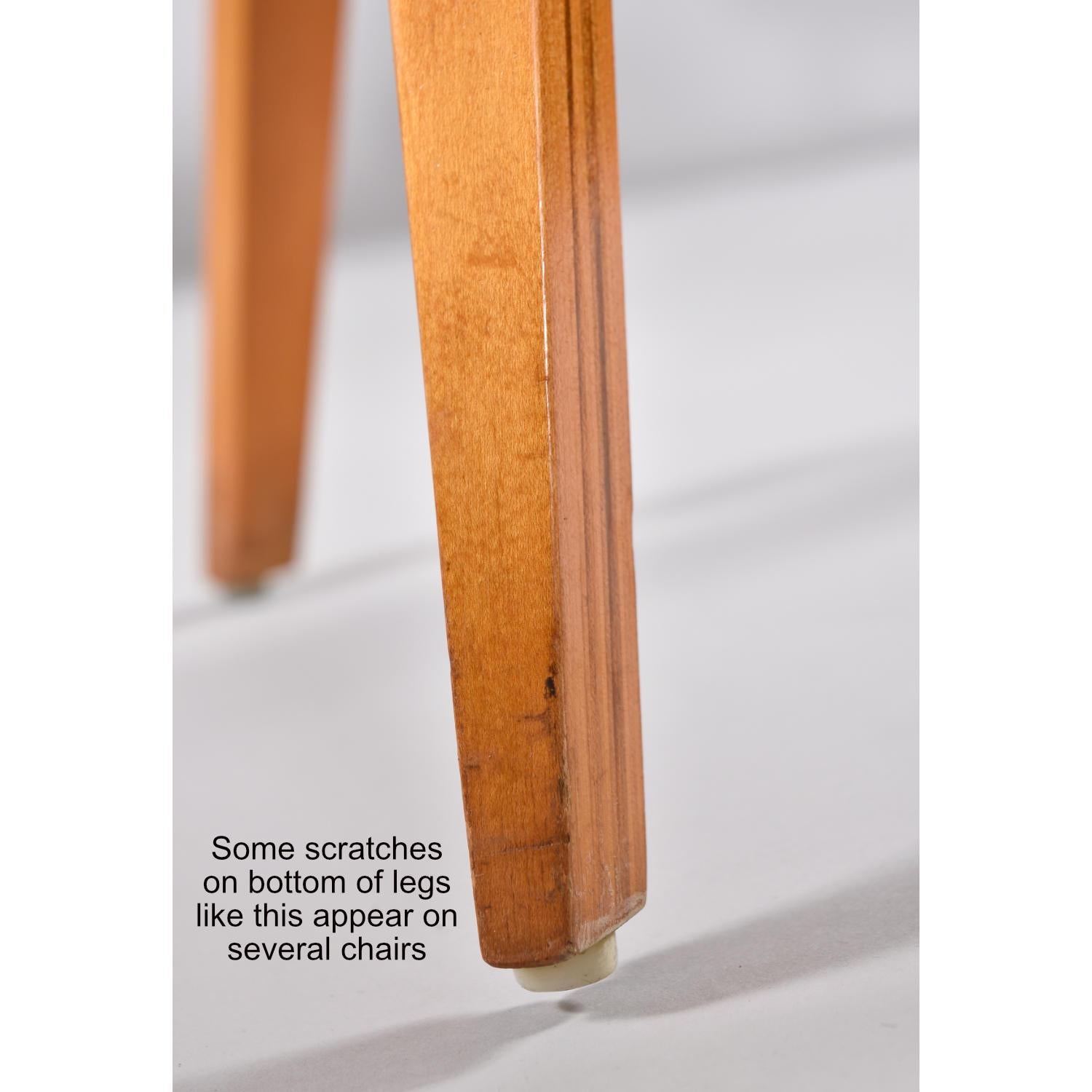 Ensemble restauré de (8) fauteuils de direction Saarinen for Knoll avec pieds en bois en vente 11