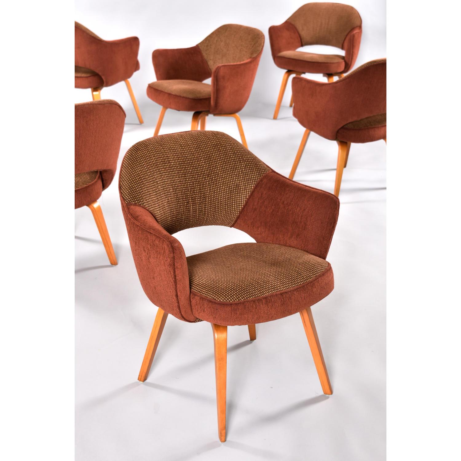 Restored Set of (8) Saarinen for Knoll Executive Armchairs with Wood Legs For Sale 1