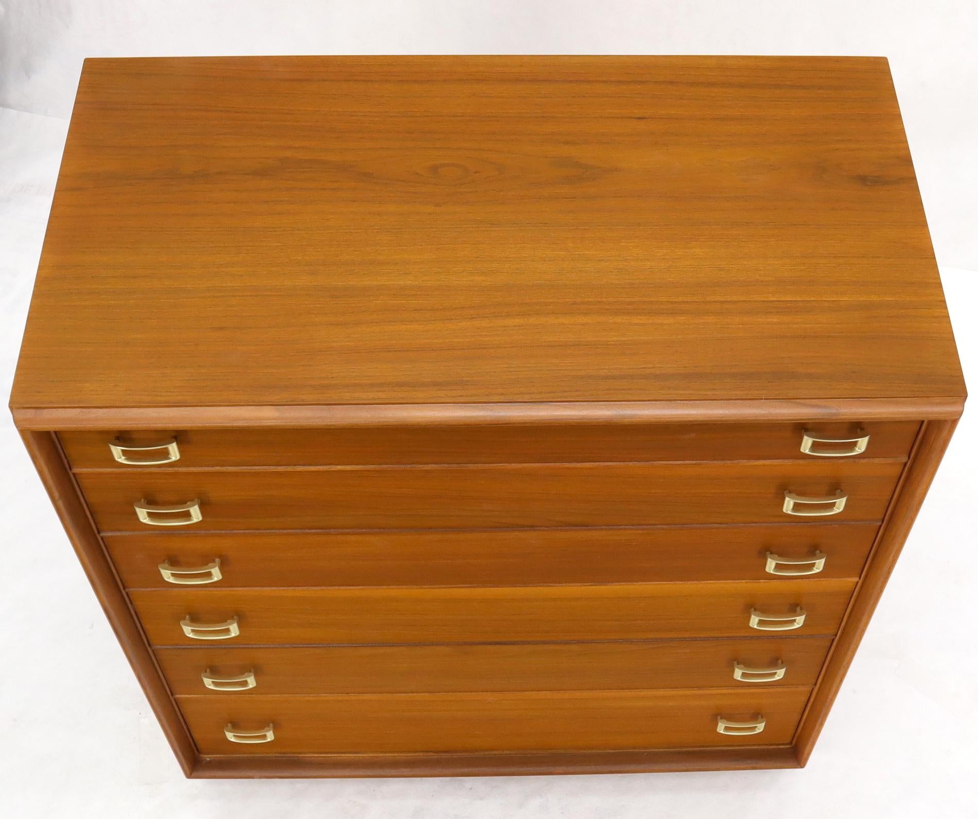 20th Century Restored Six Drawers Paul Frankl American Walnut Solid Brass Buckle Shaped Pulls For Sale