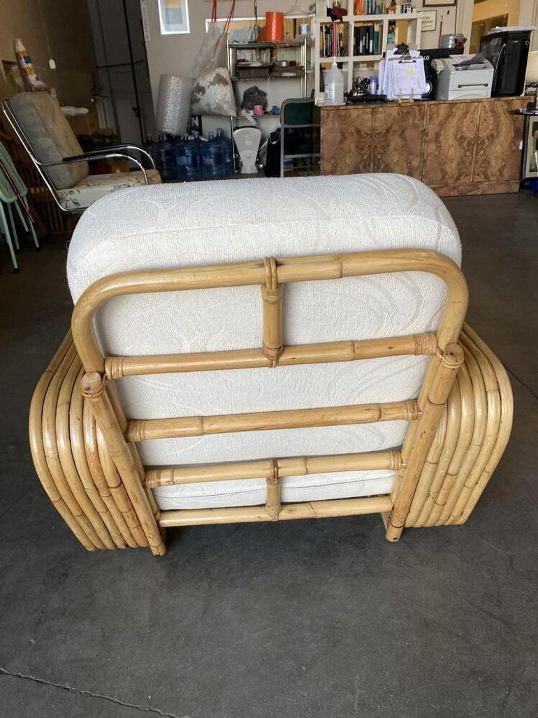 Sedia da salotto in rattan Pretzel quadrata a sei fili restaurata con ottomana in vendita 1