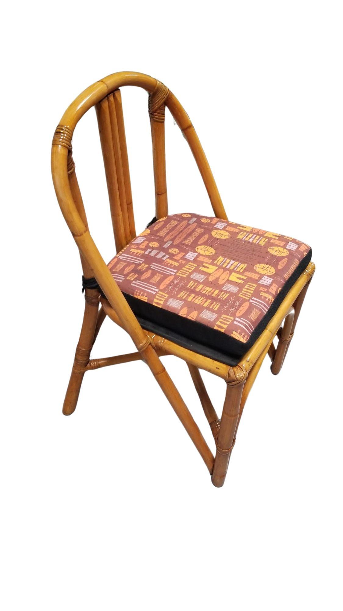Restaurierte Rattan-Esszimmerstühle und Sessel mit Lattenrostrückenlehne, 6er-Set (Stoff) im Angebot