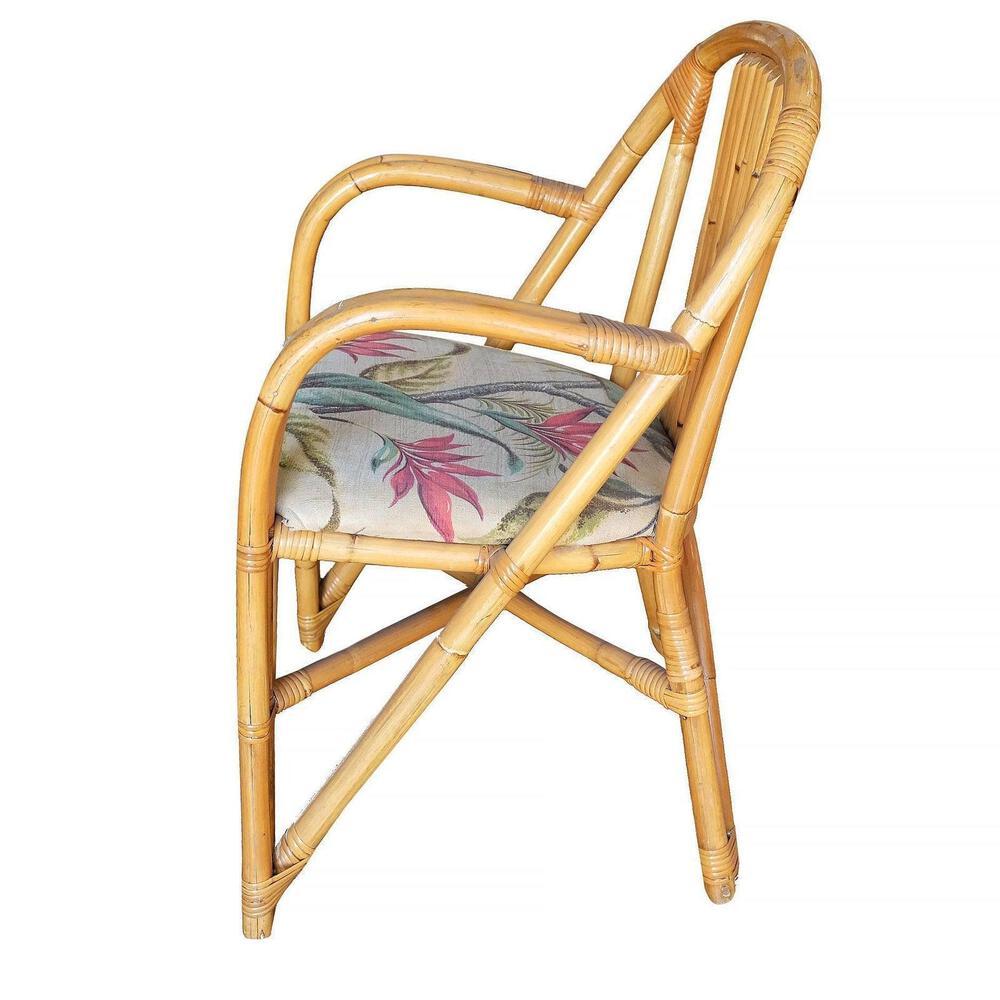 Mid-Century moderno Coppia di poltrone da pranzo in rattan con gambe a doghe restaurate in vendita