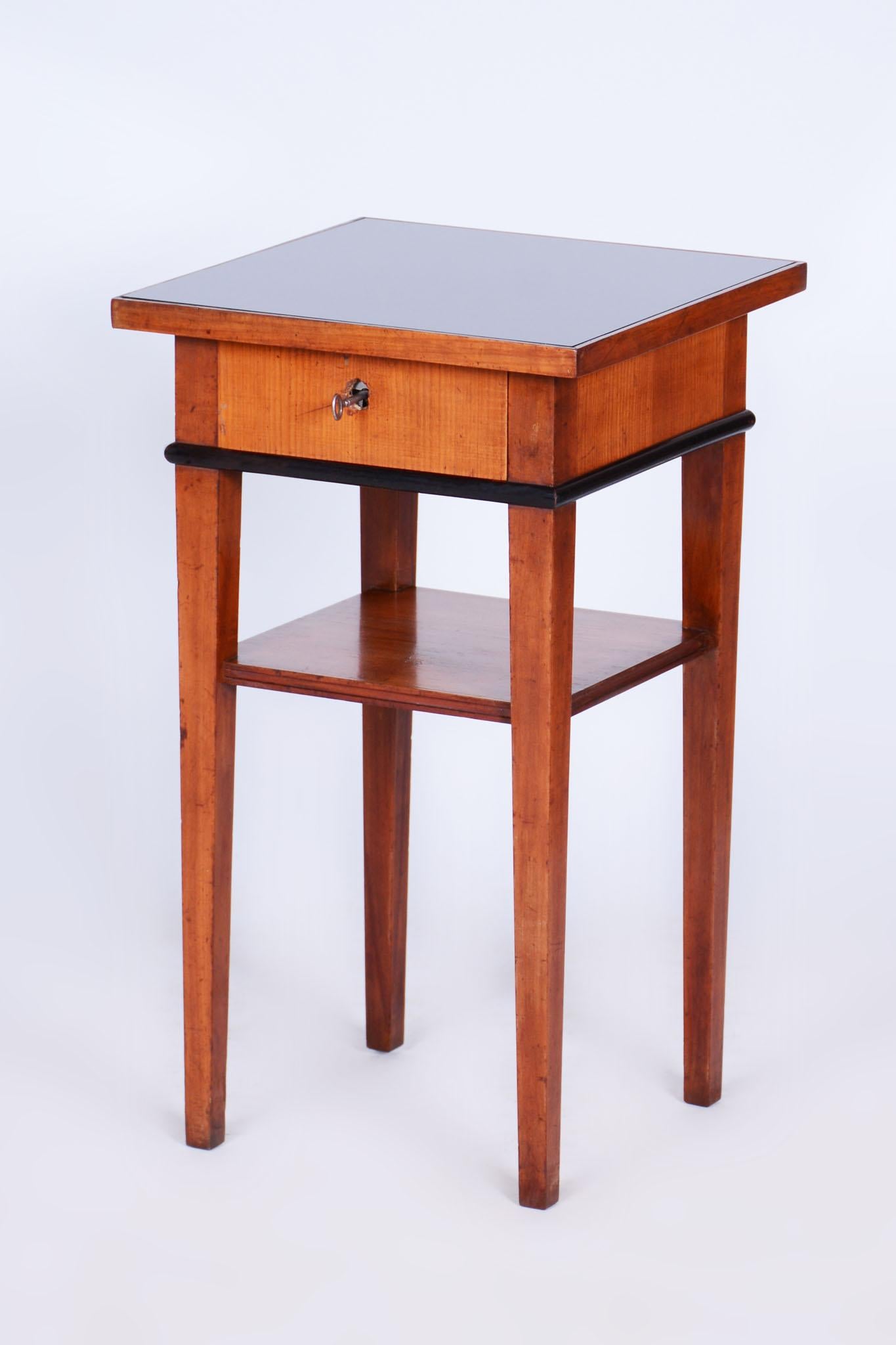 Tavolino Biedermeier restaurato, legno di ciliegio, polacco restaurato, ceco, anni '40 del XIX secolo in vendita 8