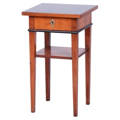 Tavolino Biedermeier restaurato, legno di ciliegio, polacco restaurato, ceco, anni '40 del XIX secolo