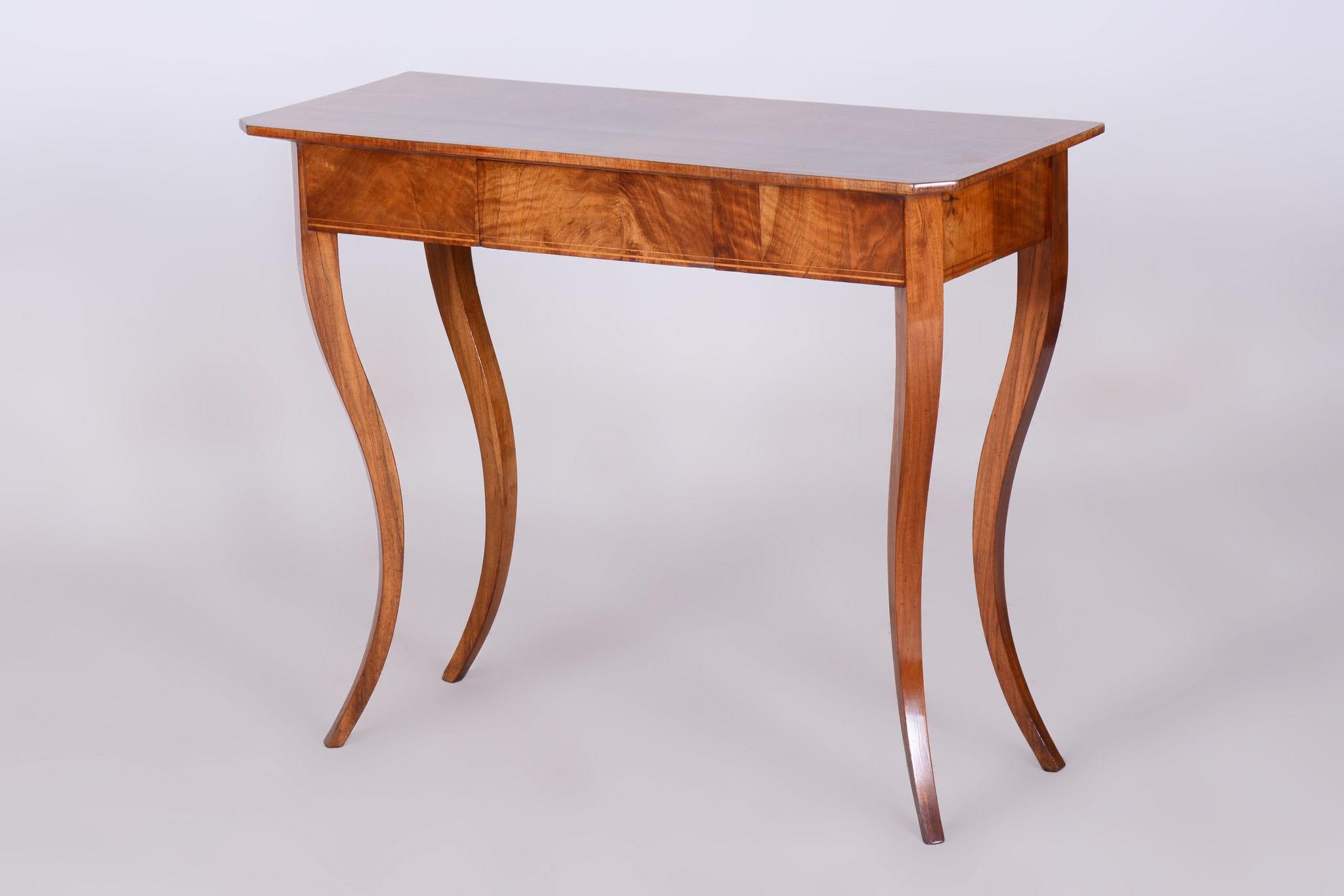 Restored Small Biedermeier Side Table, Walnut, Spruce, Maple, Austria, 1820s In Good Condition In Horomerice, CZ