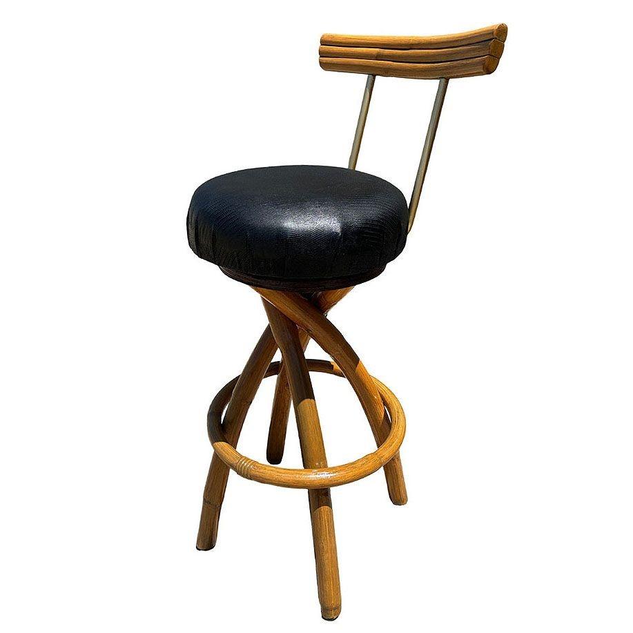Americano Sgabello in rattan e ottone con gambe a spirale restaurate e sedili girevoli, set di sei persone in vendita