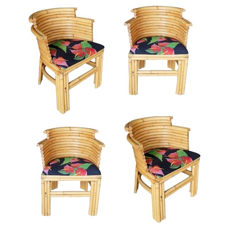 Restaurierter, stromlinienförmiger Art Deco Stacked Rattan Dining Side Chair, Satz von vier im Angebot