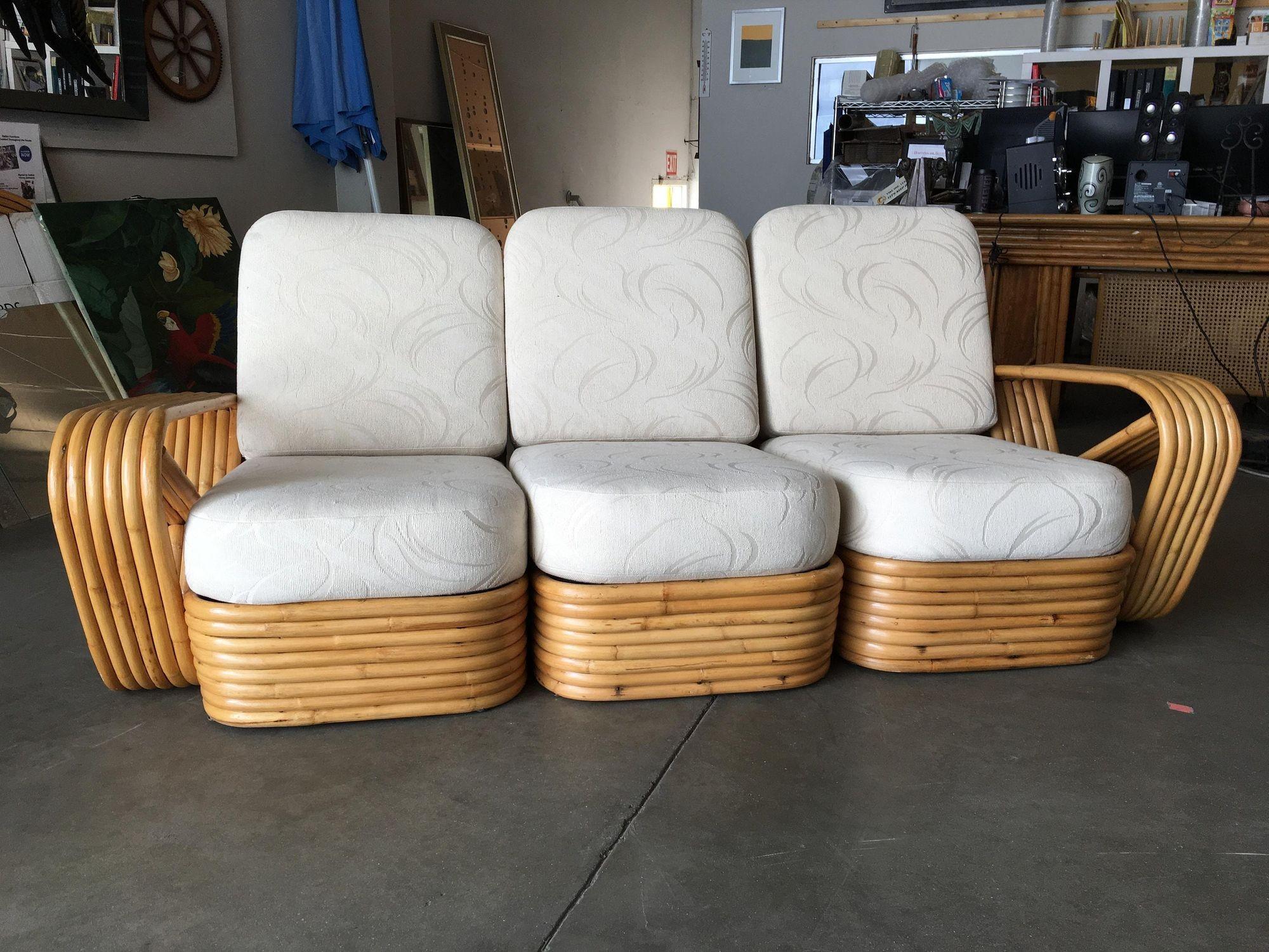 Restauriertes sechssträngiges quadratisches Brezel-Sofa im Stil von Paul Frankl im Zustand „Hervorragend“ im Angebot in Van Nuys, CA