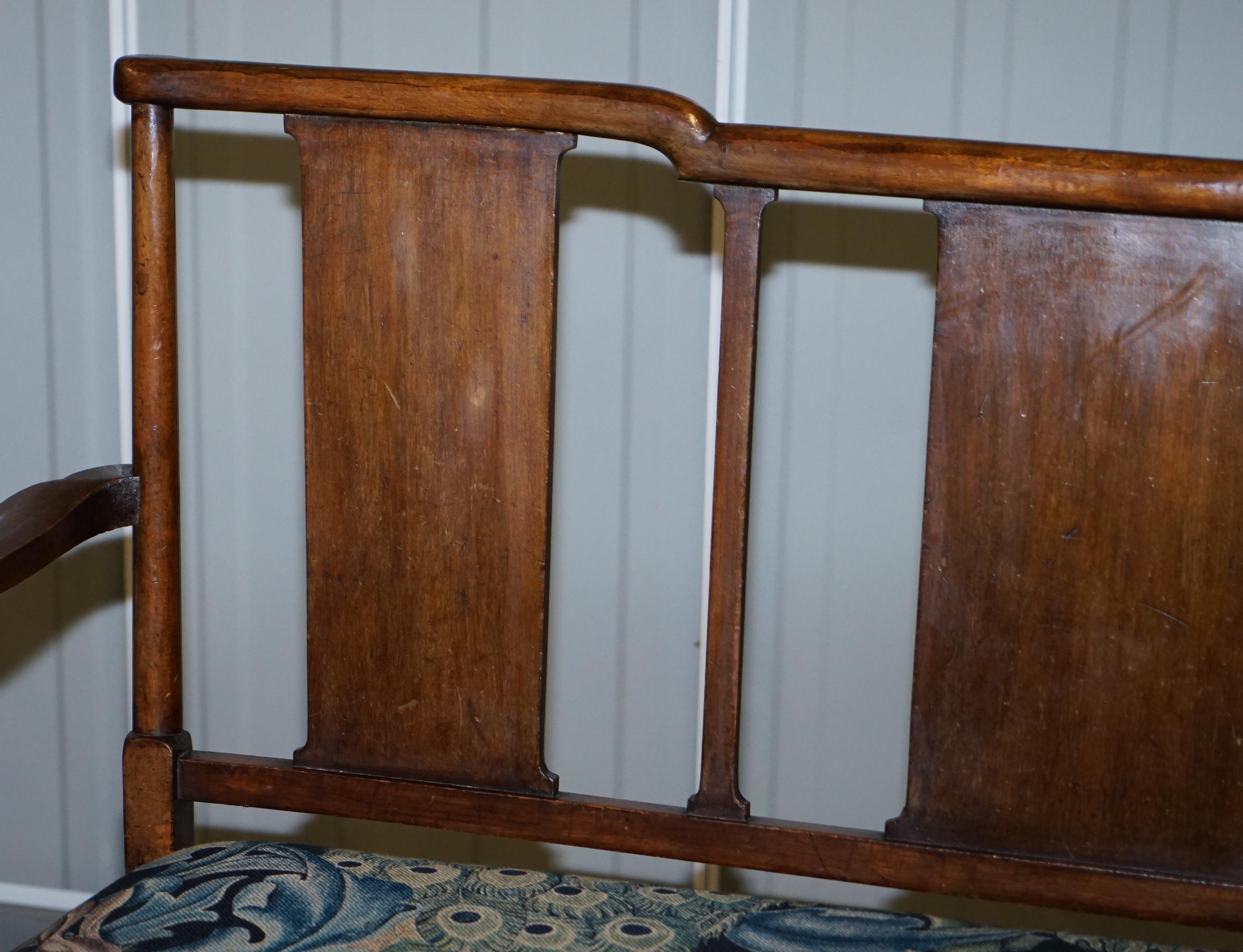 Restored Suite of William Morris Richard Norman Shaw Tabard Bench & Armchairs For Sale 9