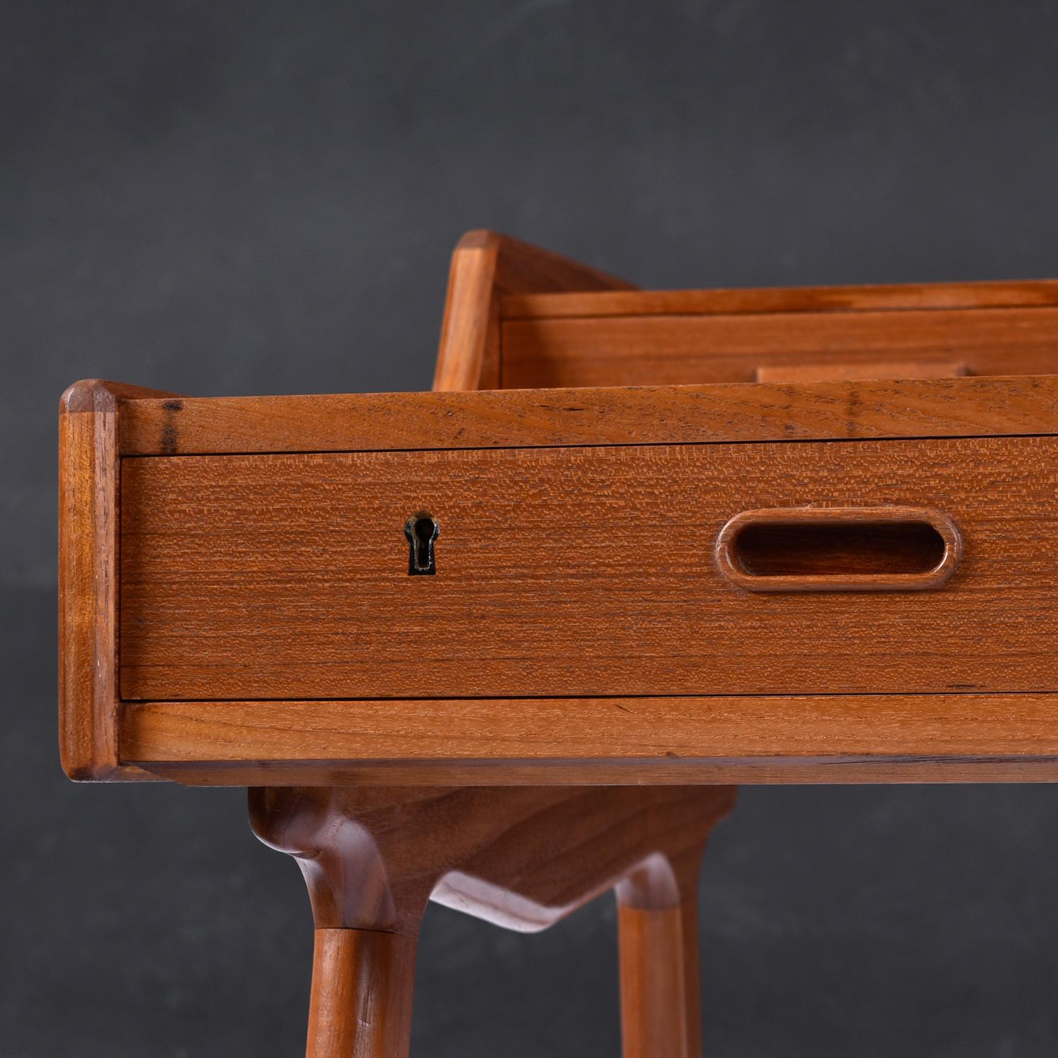 Scrivania in teak restaurata di Arne Wahl Iversen Model 56 per Vinde Møbelfabrik 5