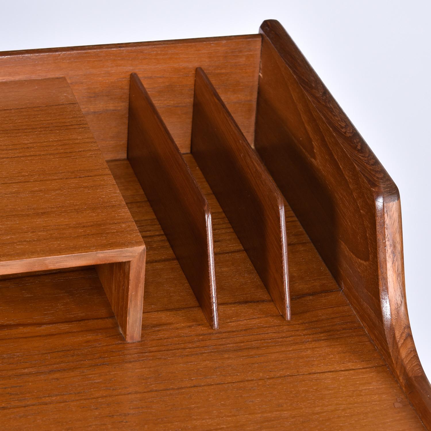 Danese Scrivania in teak restaurata di Arne Wahl Iversen Model 56 per Vinde Møbelfabrik