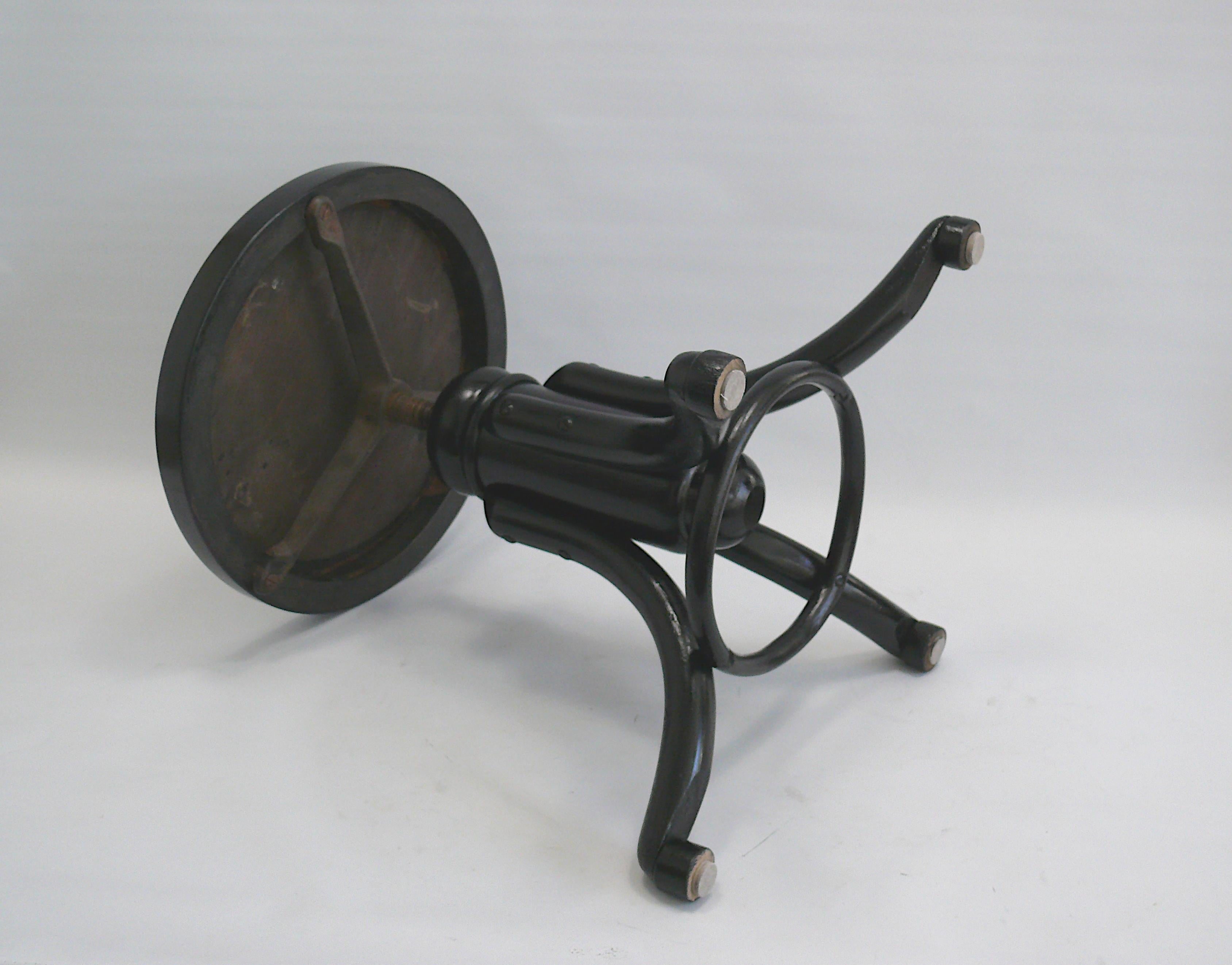 Restored Thonet Piano Stool, Mid 20th Century 3