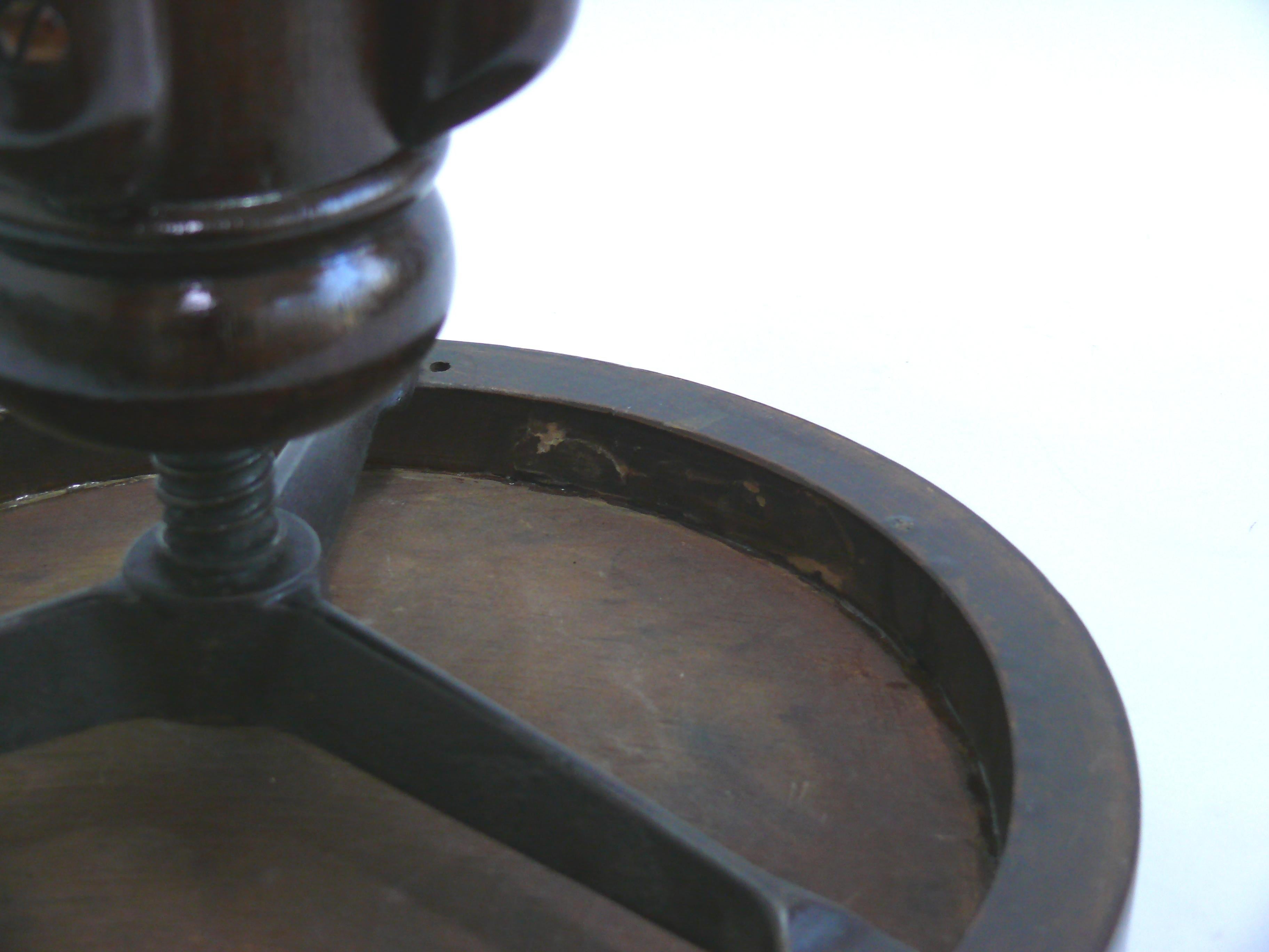 Restaurierter Thonet-Klavierhocker, Mitte des 20. Jahrhunderts im Zustand „Gut“ in Schwerin, MV