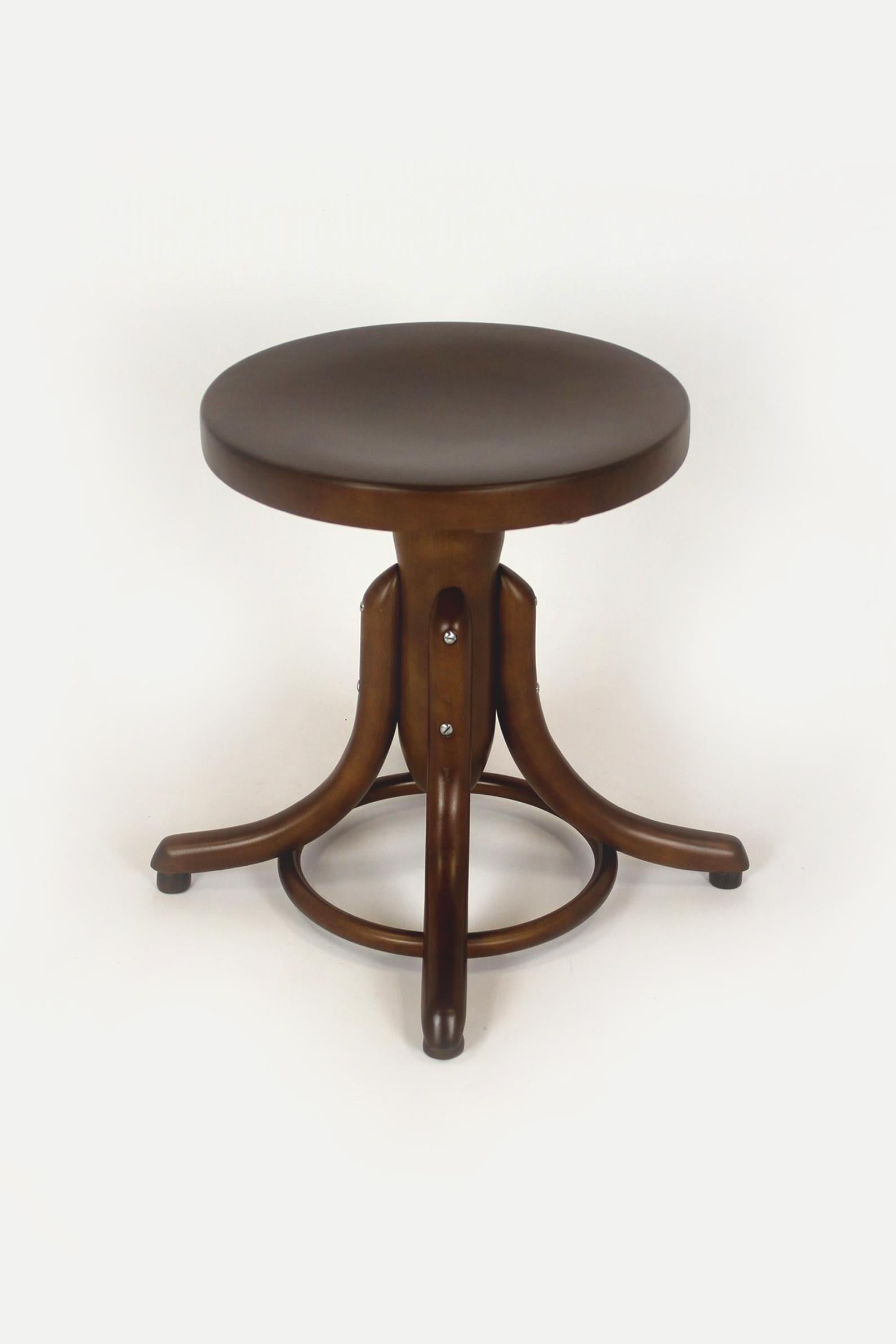 Restored Thonet Style Bentwood Piano Stool, 1940s For Sale 1