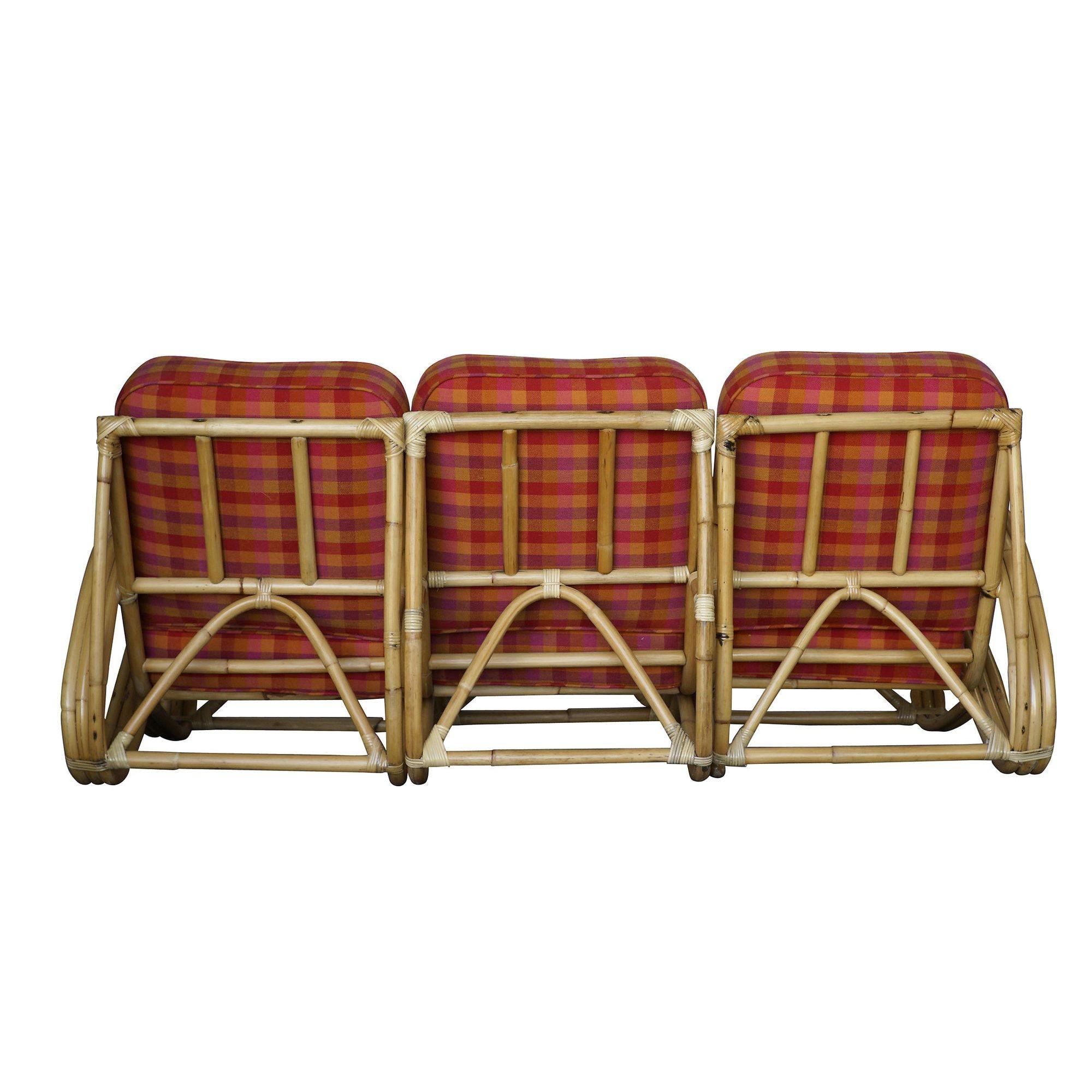 Restauriertes dreisträngiges „S-Arm“-Rattan-Wohnzimmer-Set (amerikanisch) im Angebot