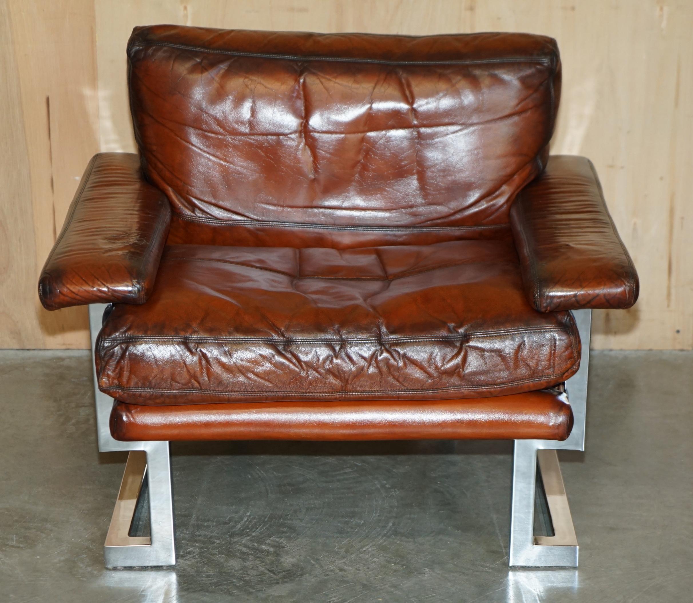 RESTORED TIM BATES PIEFF MANDARIN LEATHER CHROME & HARDWOOD SOFA ARMCHAiR SUITE For Sale 5