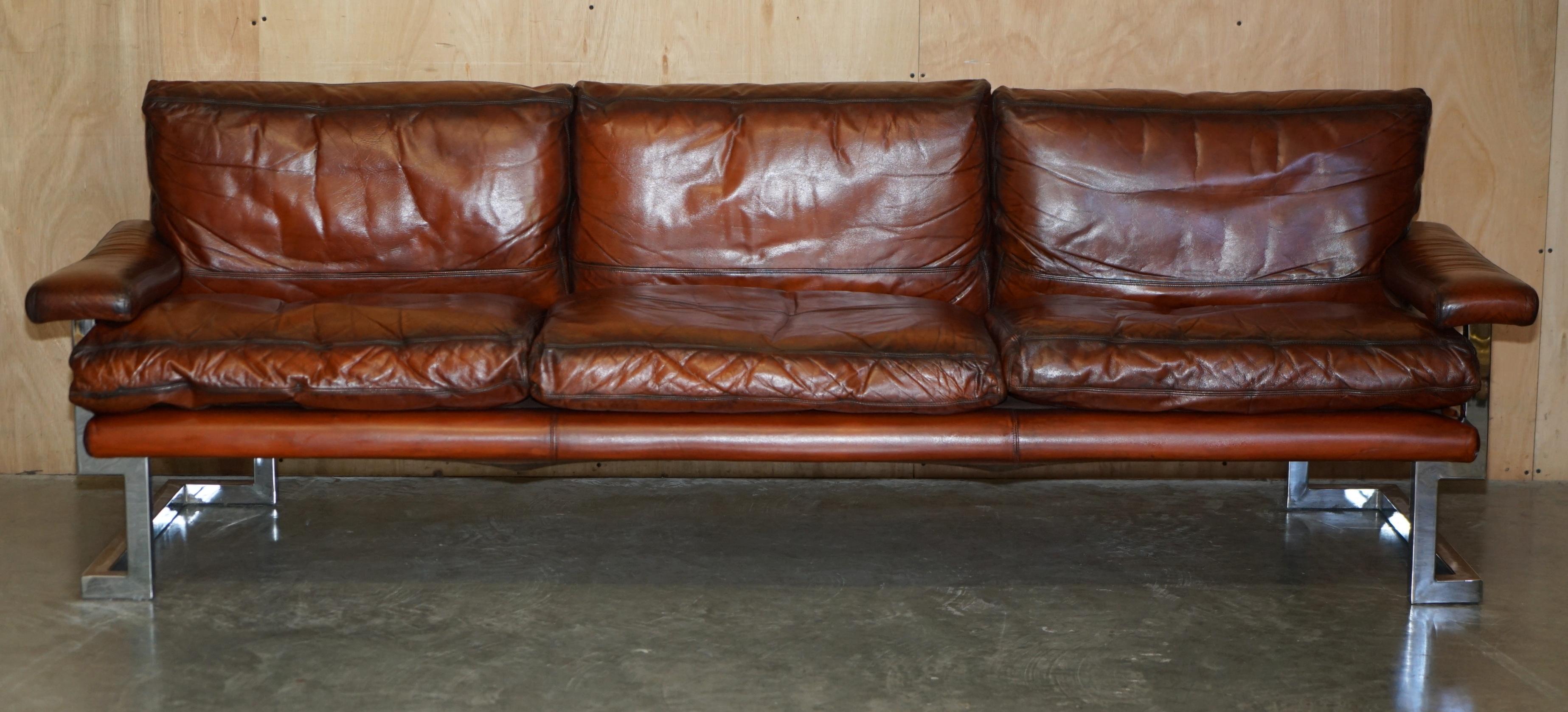 Mid-Century Modern RESTORED TIM BATES PIEFF MANDARIN LEATHER CHROME & HARDWOOD SOFA ARMCHAiR SUITE For Sale